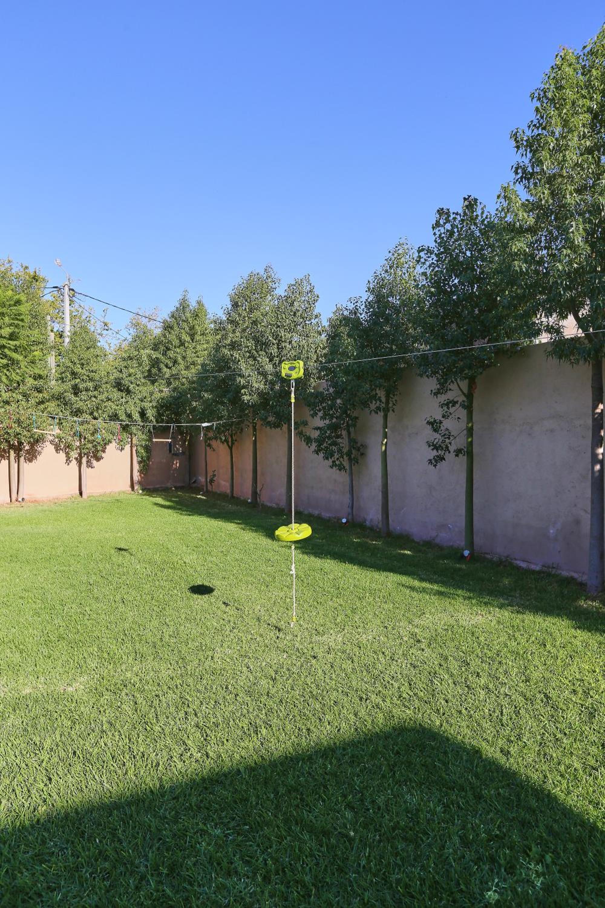 Villa Iris ,Moderne & Élégant avec Piscine &Jardin view 3