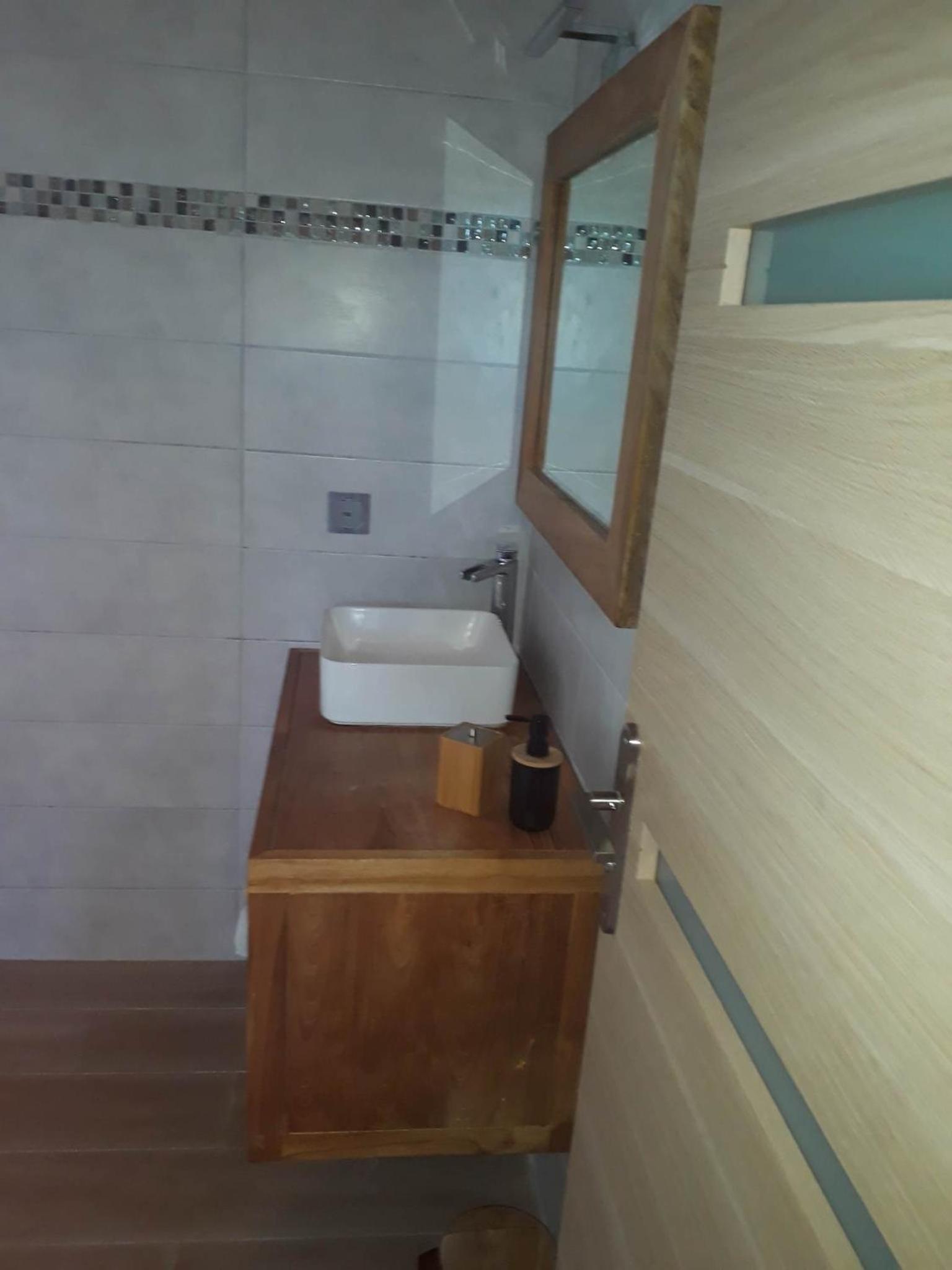 Petite maison avec piscine view 4
