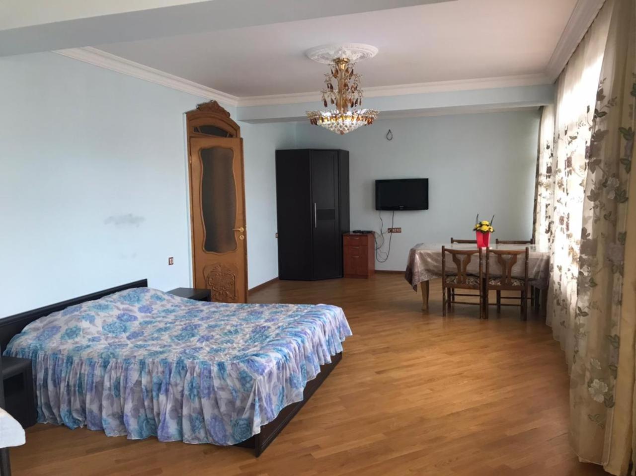Apartment near seaside