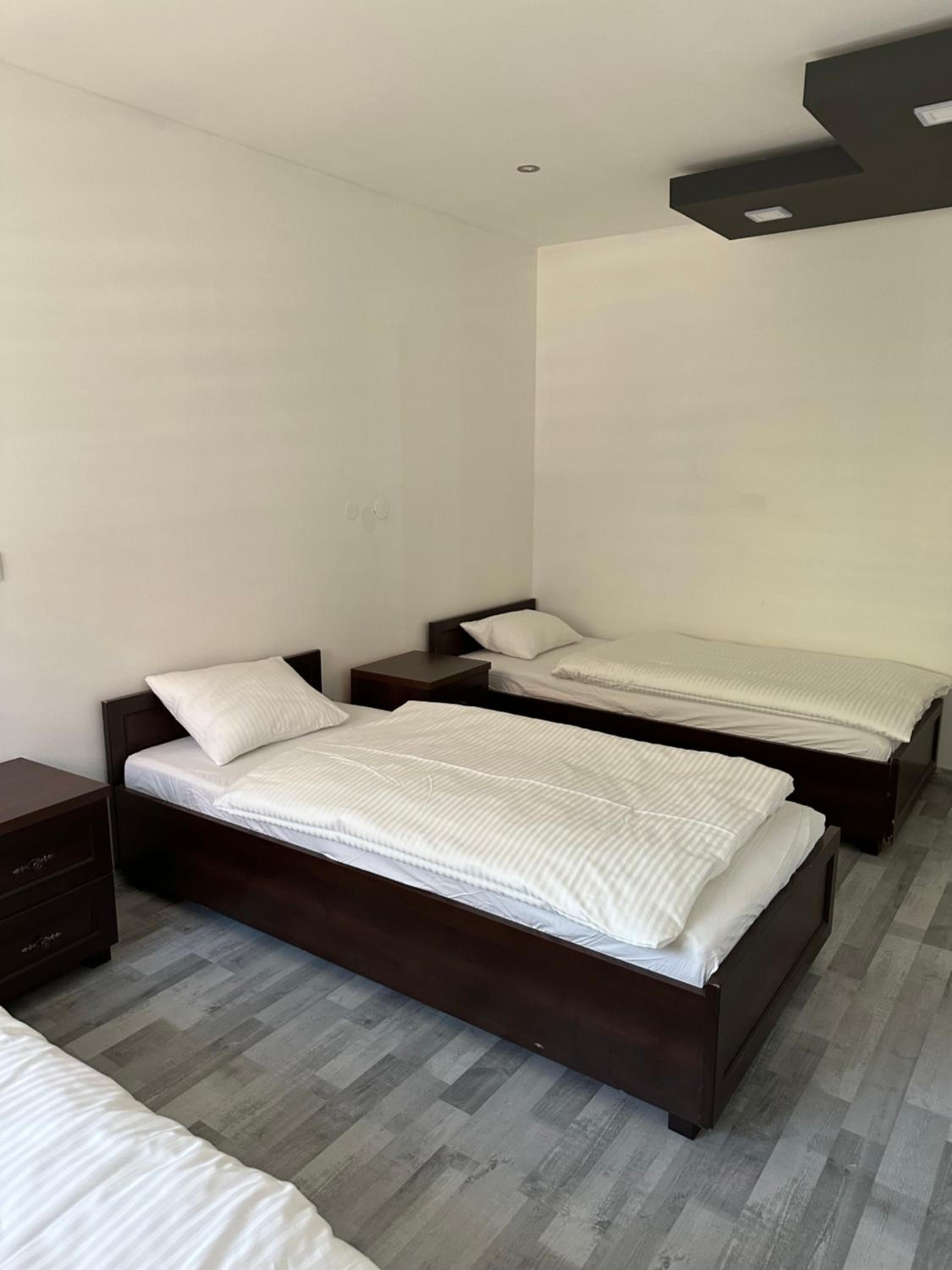 Guesthouse - R
