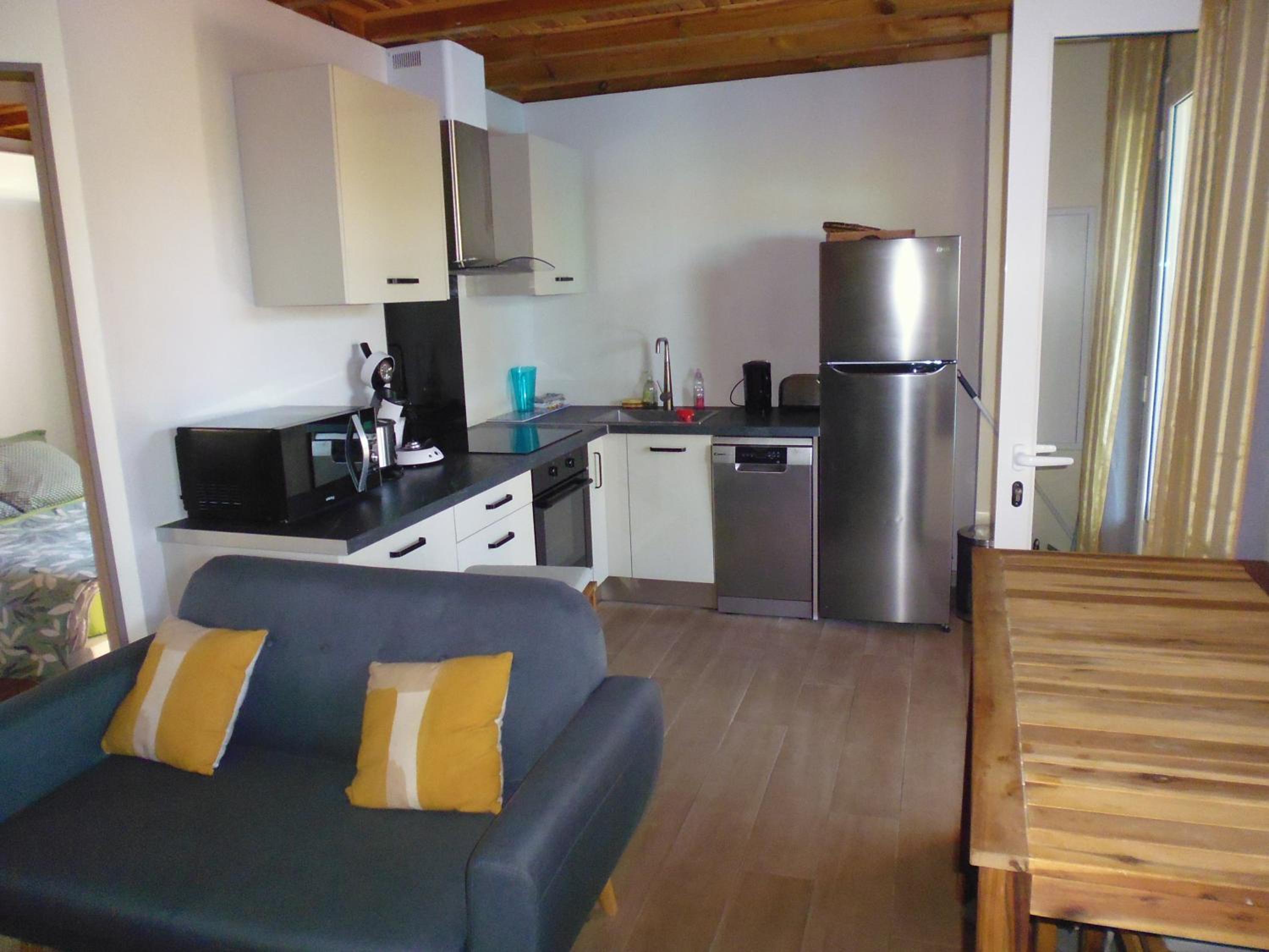 Petite maison avec piscine view 3