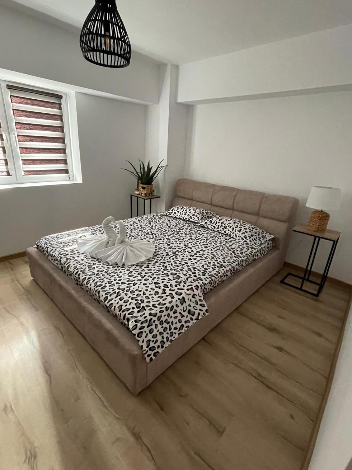 Apartament nou, perfect utilat view 2