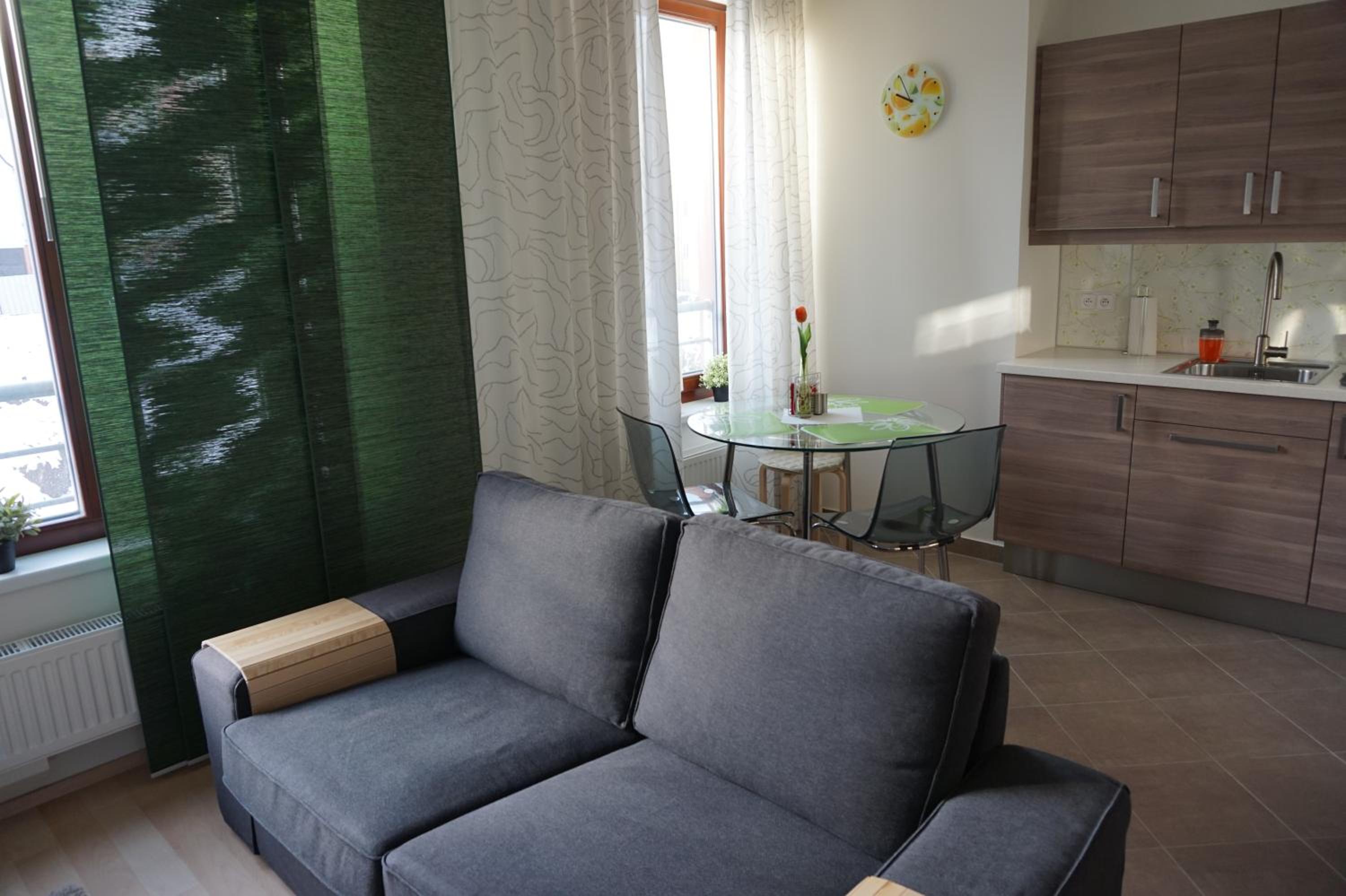 Leongargt Apartments