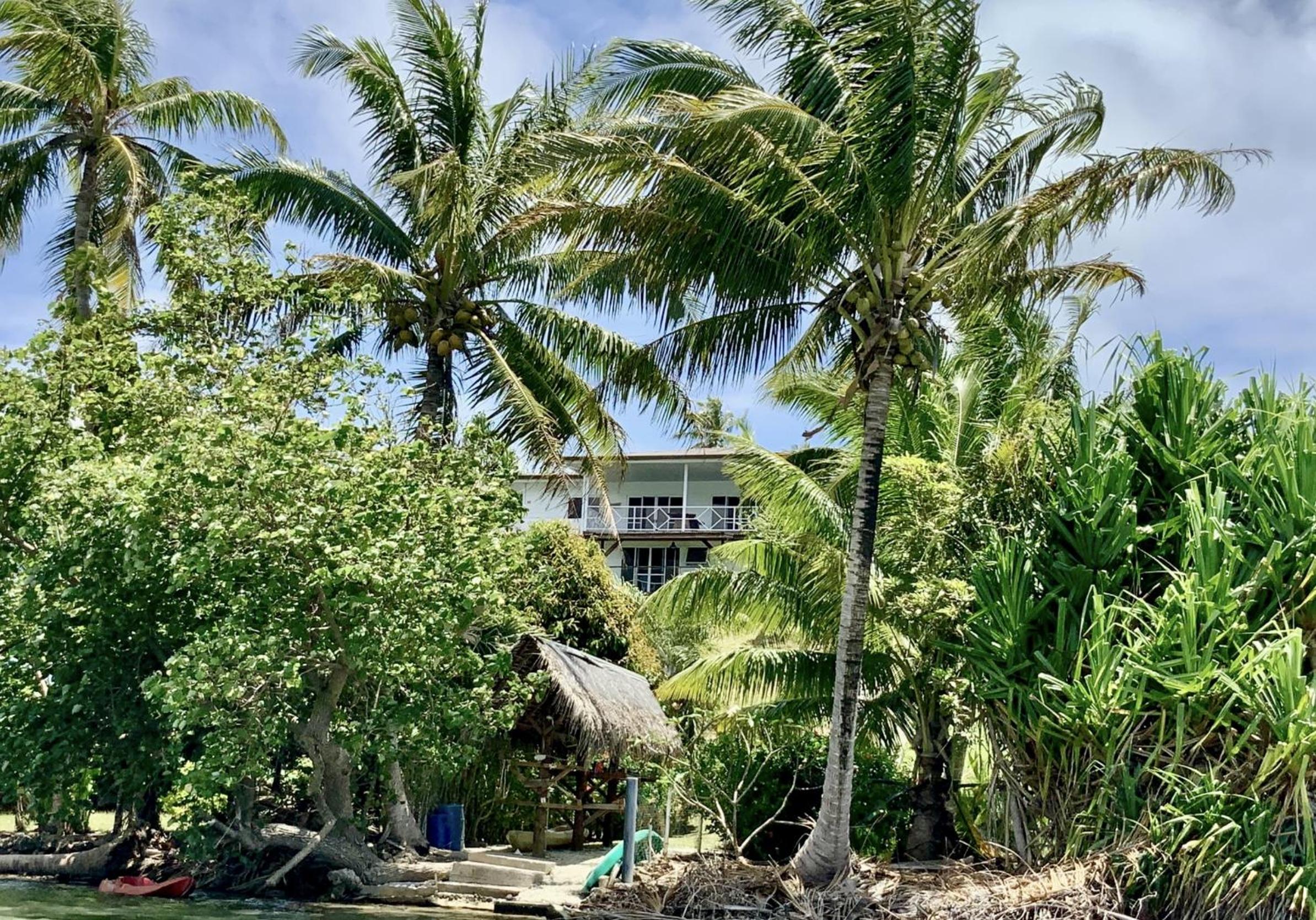 Maison avec vue exceptionnelle lagon et mer, accès privé lagon view 2