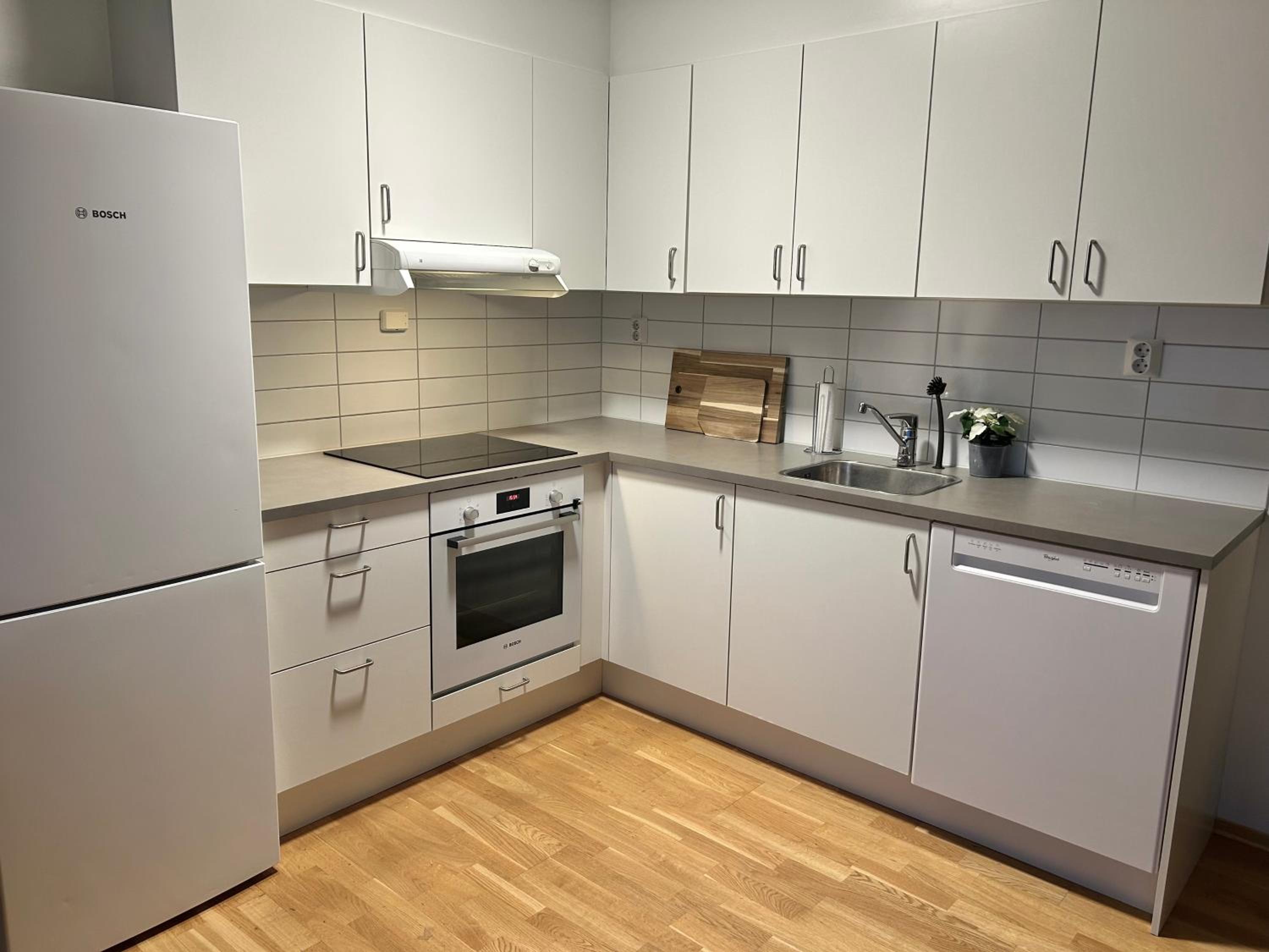 Modern Room in shared apartment with a Beautiful Private Balcony view 4
