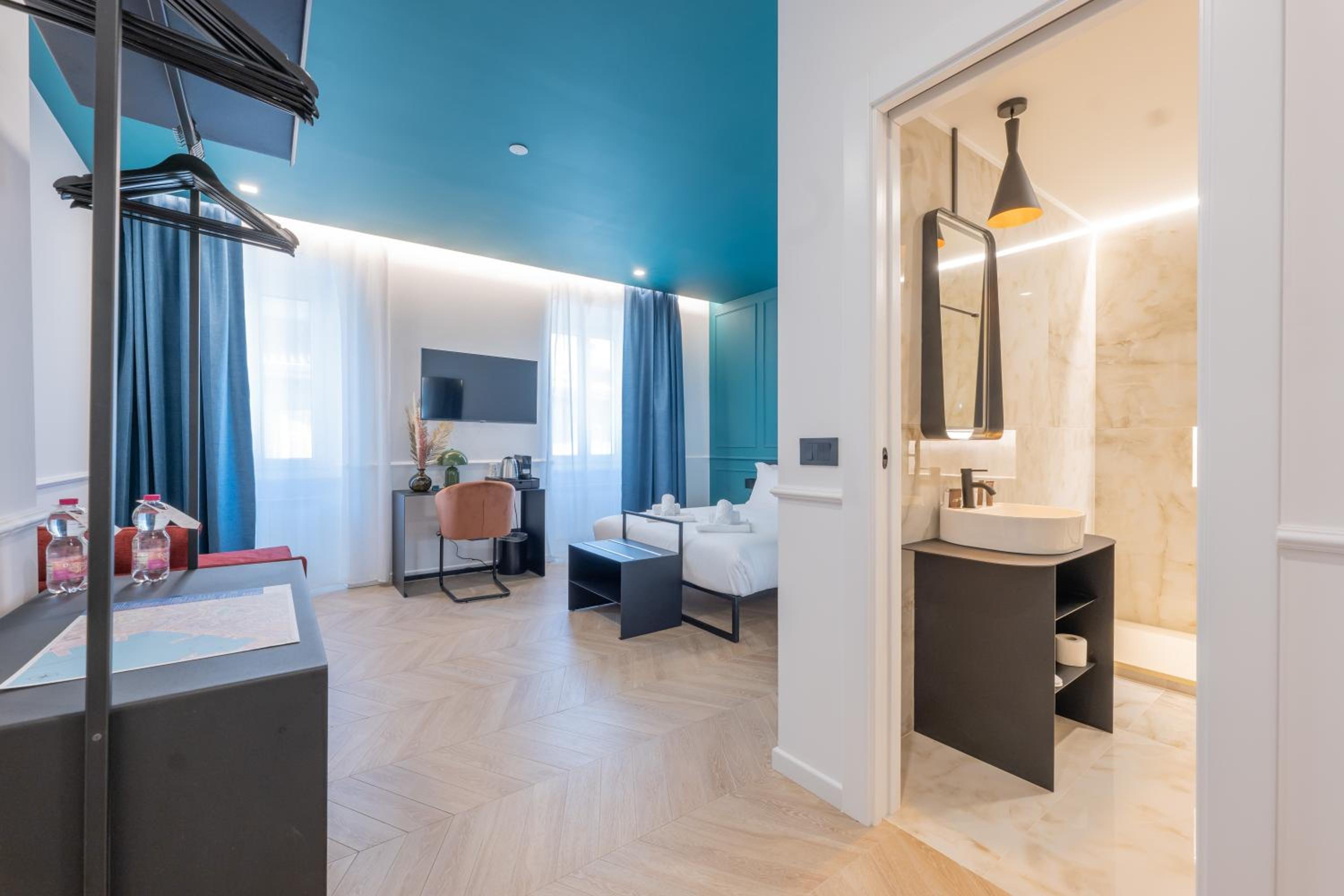 Maria Cristina Boutique Rooms