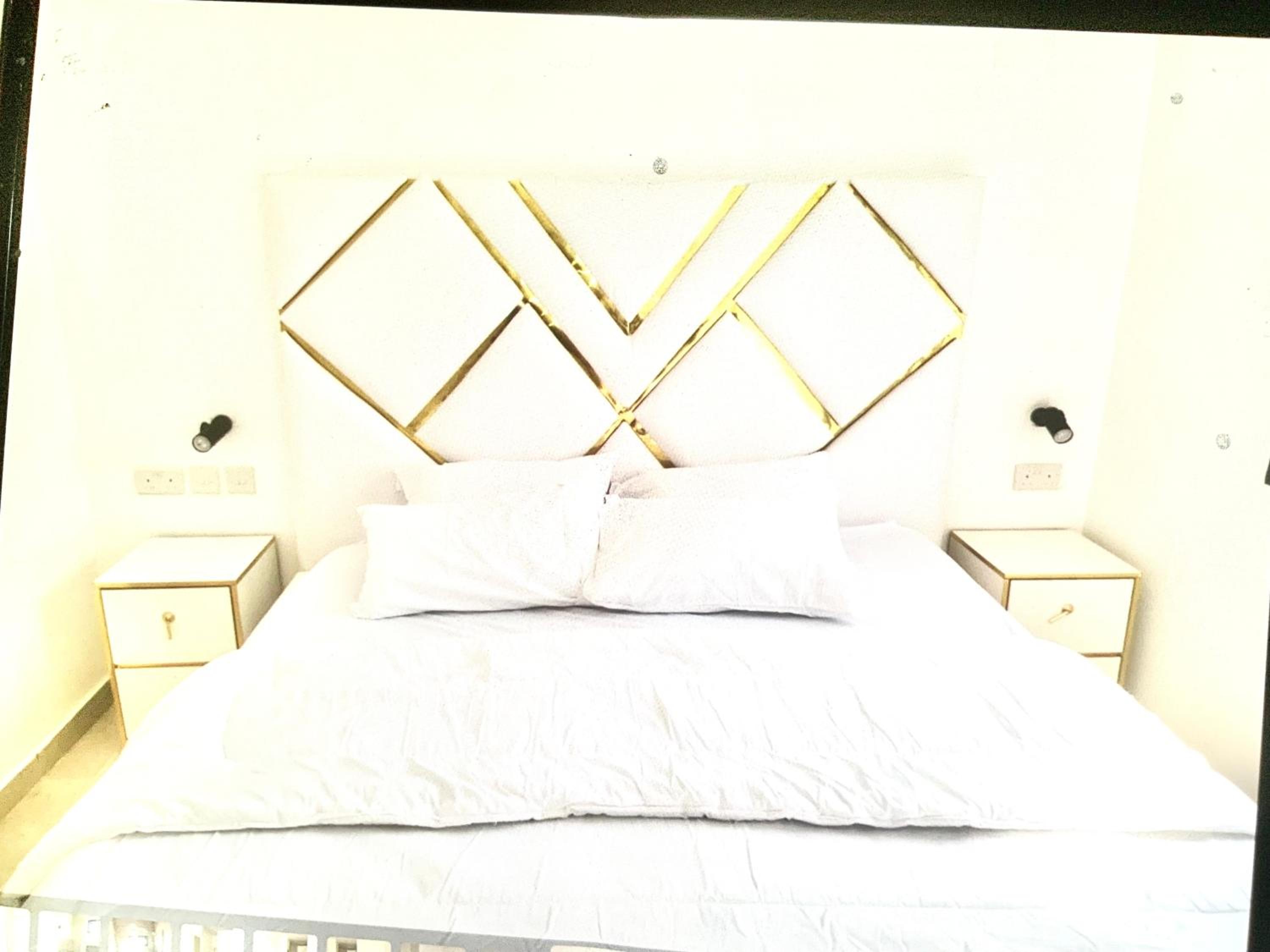 3 bed Maissoinet Smart home in Lekki Phase 1 view 5