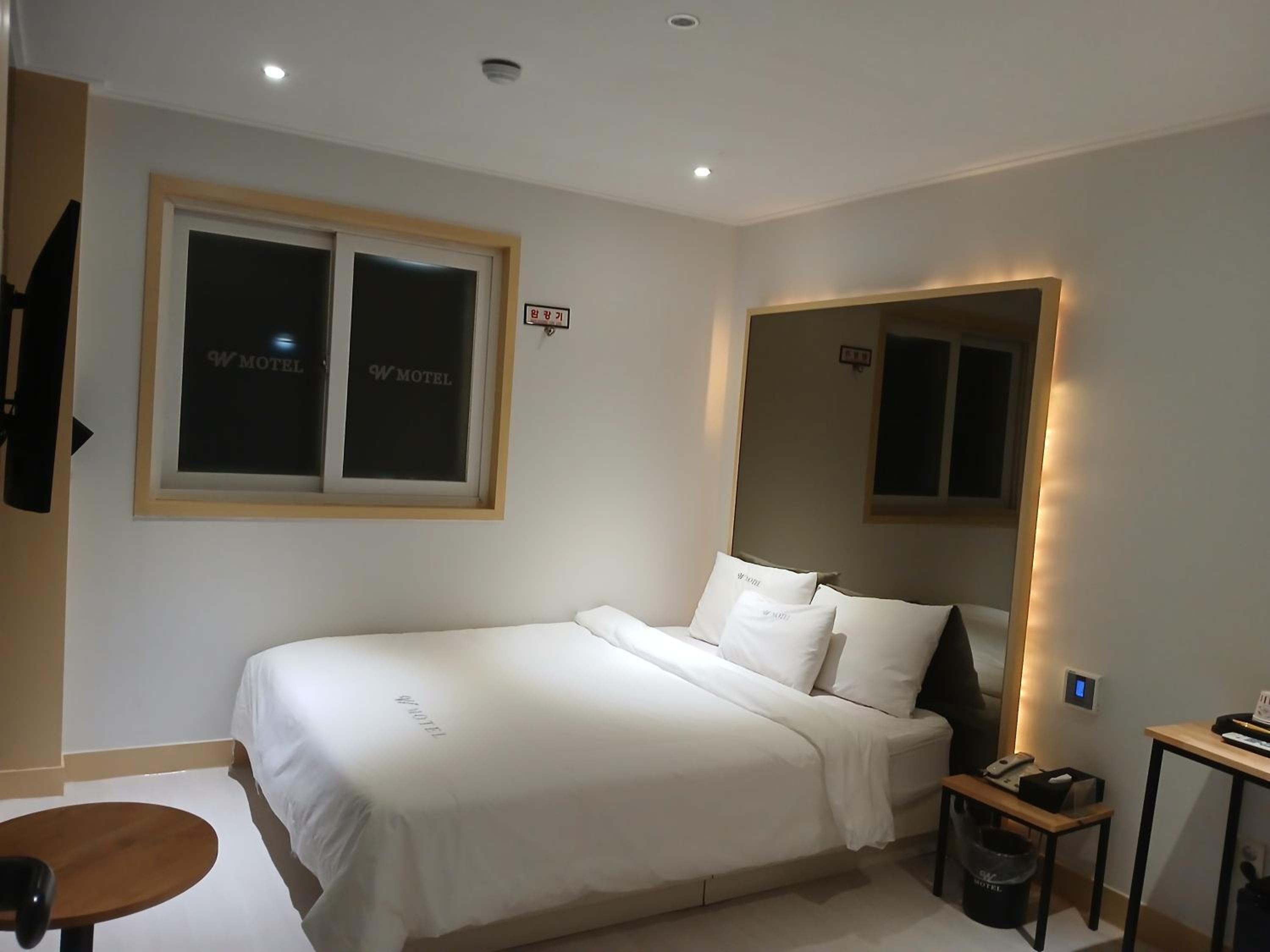 New W Motel view 5