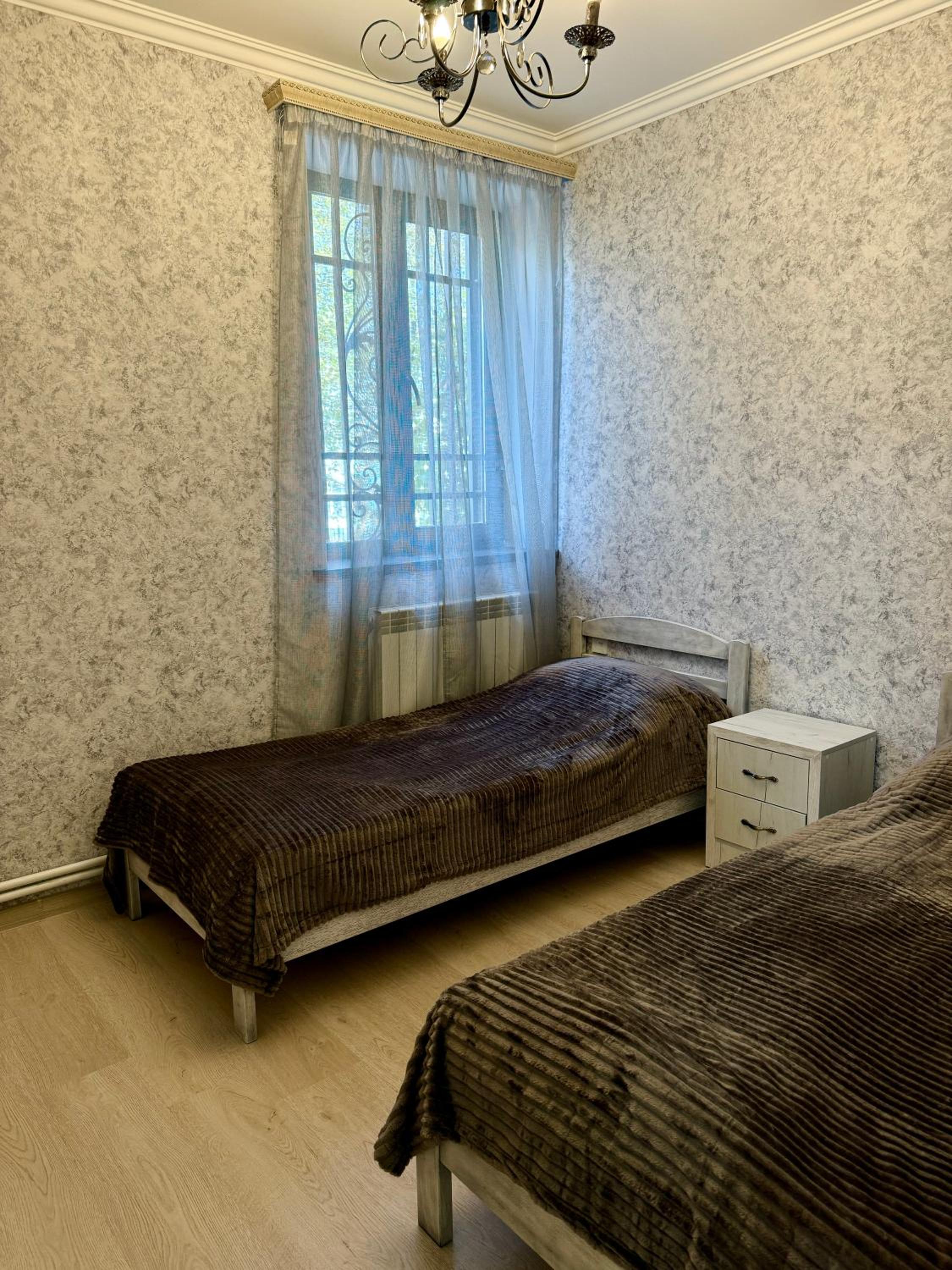 Leran Guest House