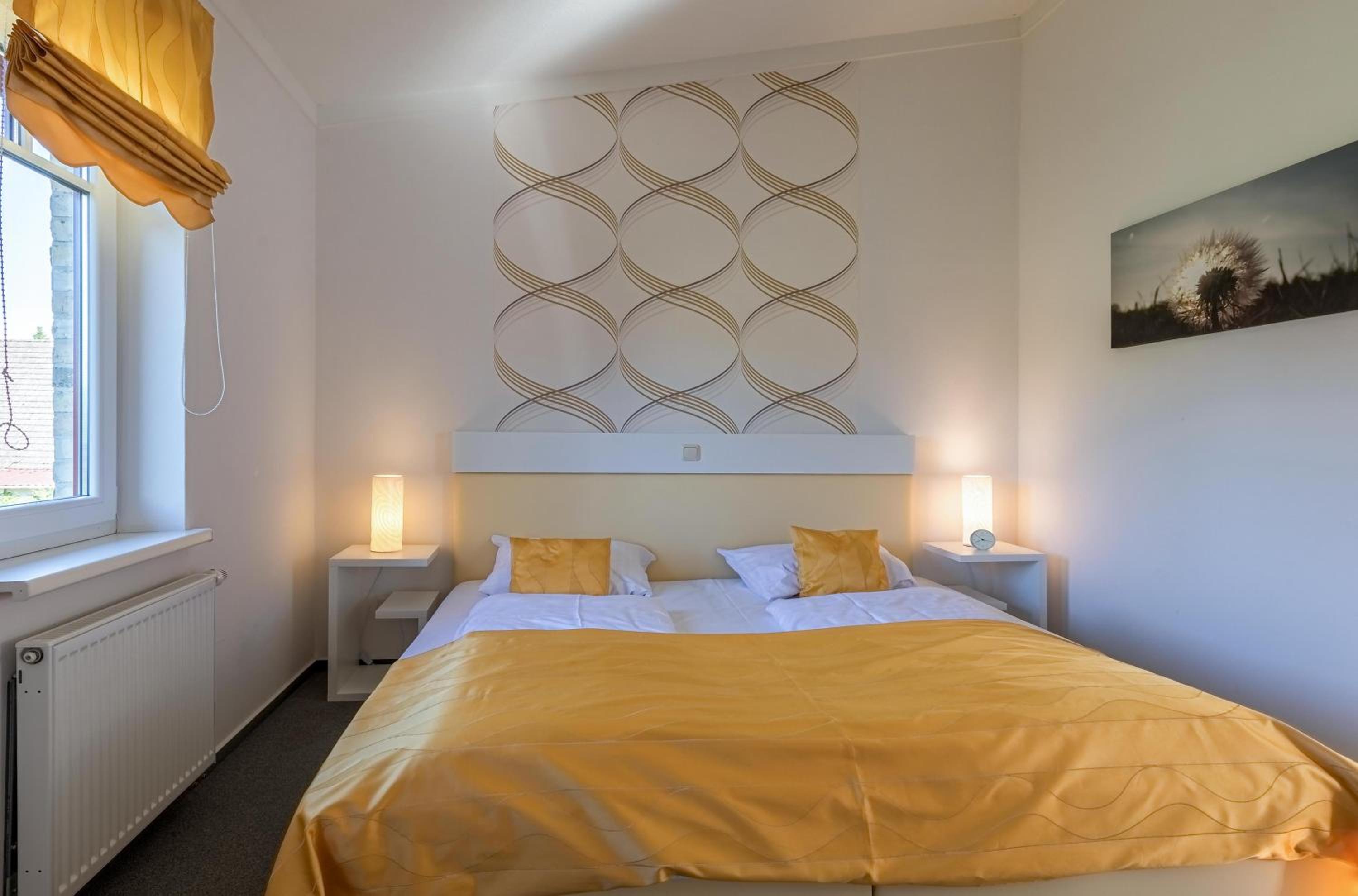 Zwergtaucher - Ferienwohnung mit Balkon, Seeblick & Freizeitangeboten am See