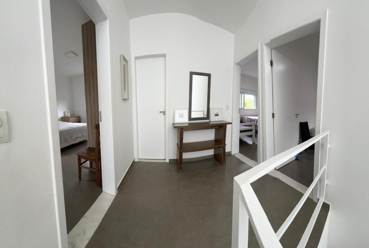 Casa em condomínio fechado, ambiente familiar