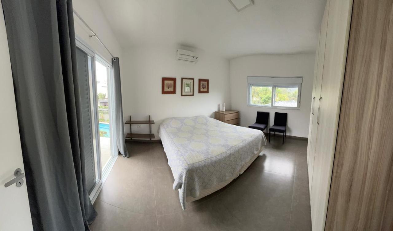 Casa em condomínio fechado, ambiente familiar