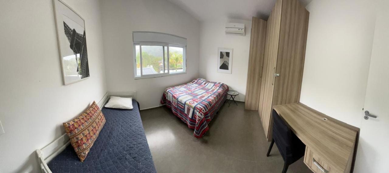 Casa em condomínio fechado, ambiente familiar