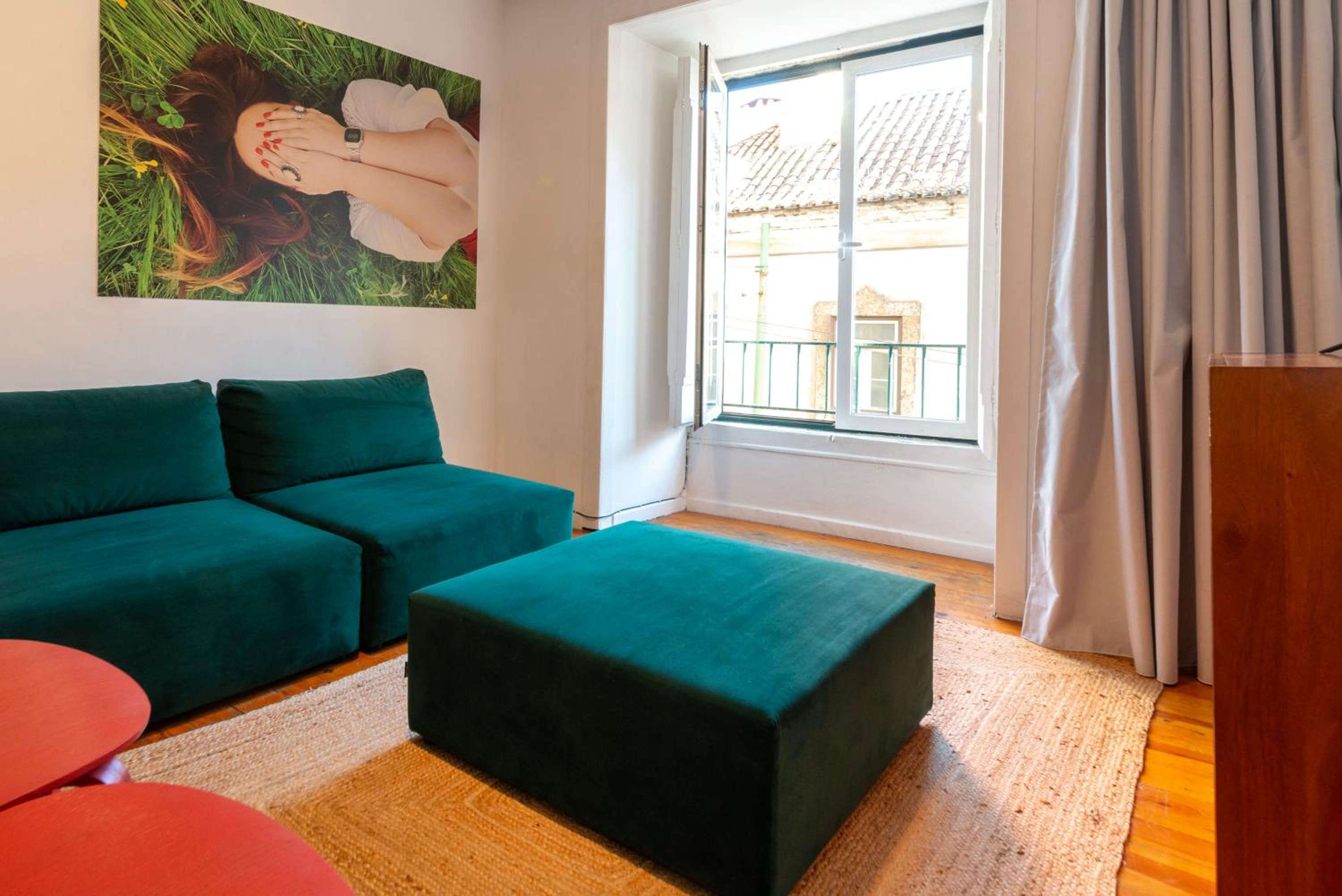 Alfama - Sé Cathedral | Lisbon Cheese & Wine Apartments