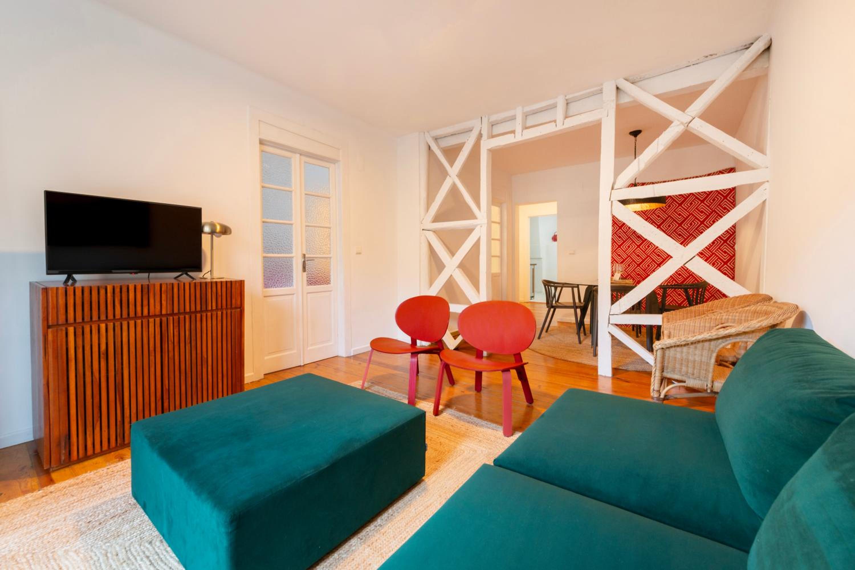 Alfama - Sé Cathedral | Lisbon Cheese & Wine Apartments