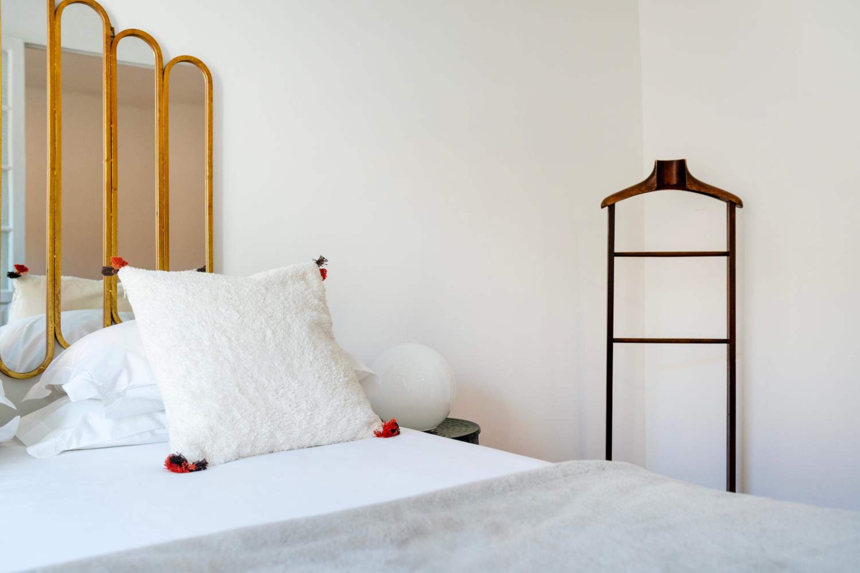 Alfama - Sé Cathedral | Lisbon Cheese & Wine Apartments