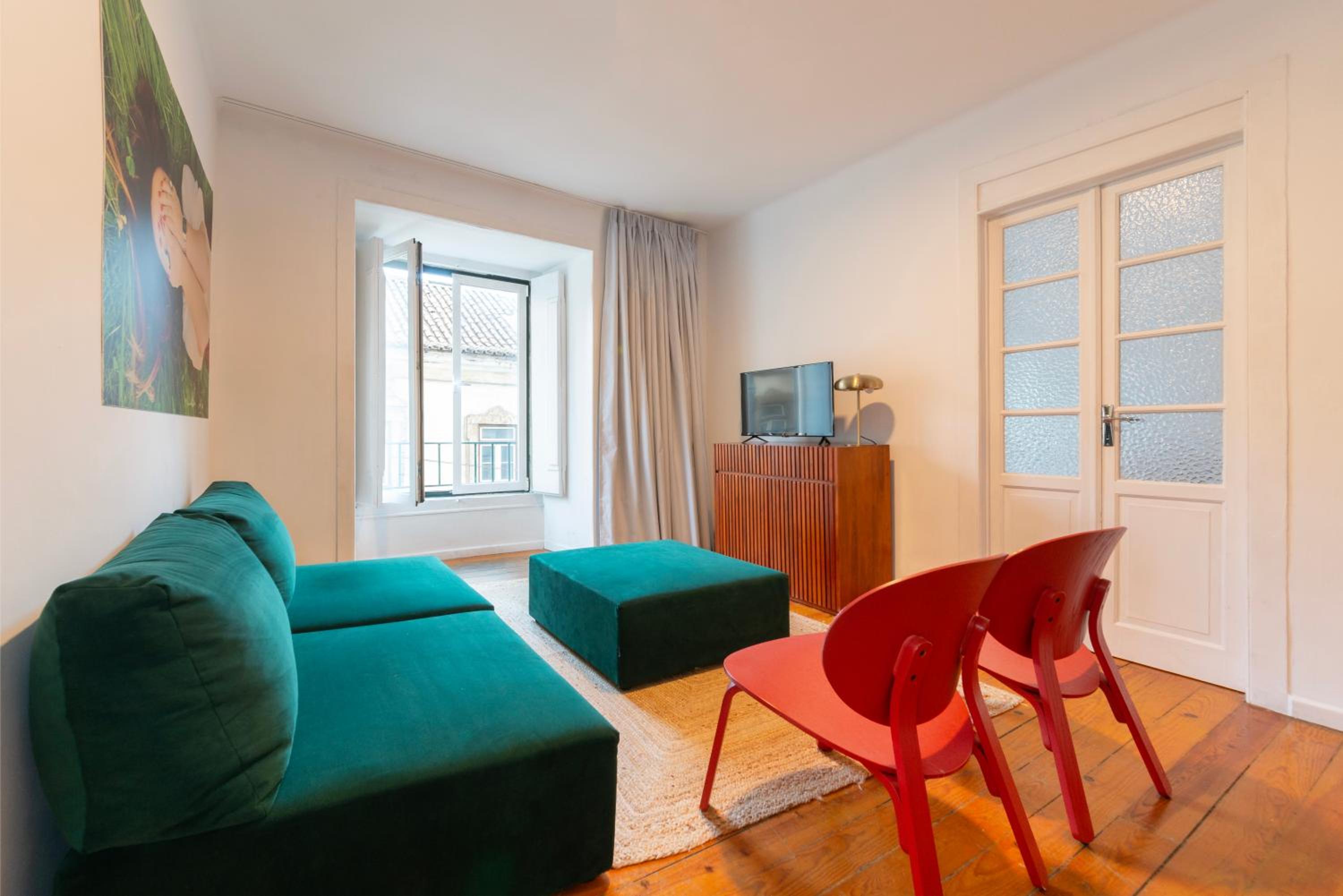 Alfama - Sé Cathedral | Lisbon Cheese & Wine Apartments