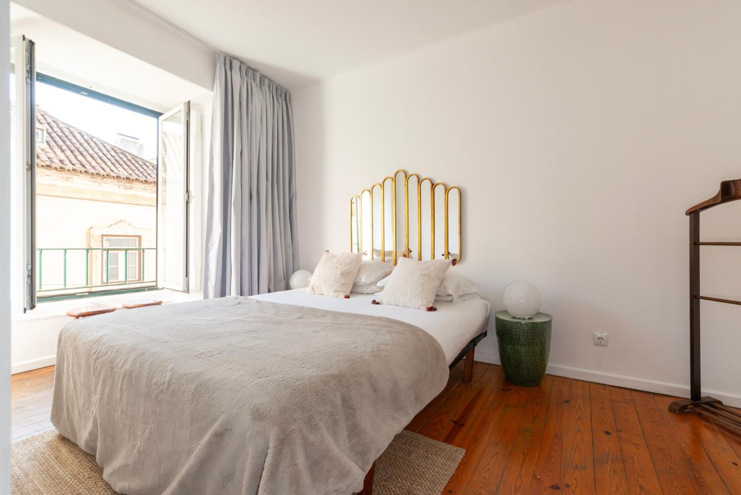 Alfama - Sé Cathedral | Lisbon Cheese & Wine Apartments