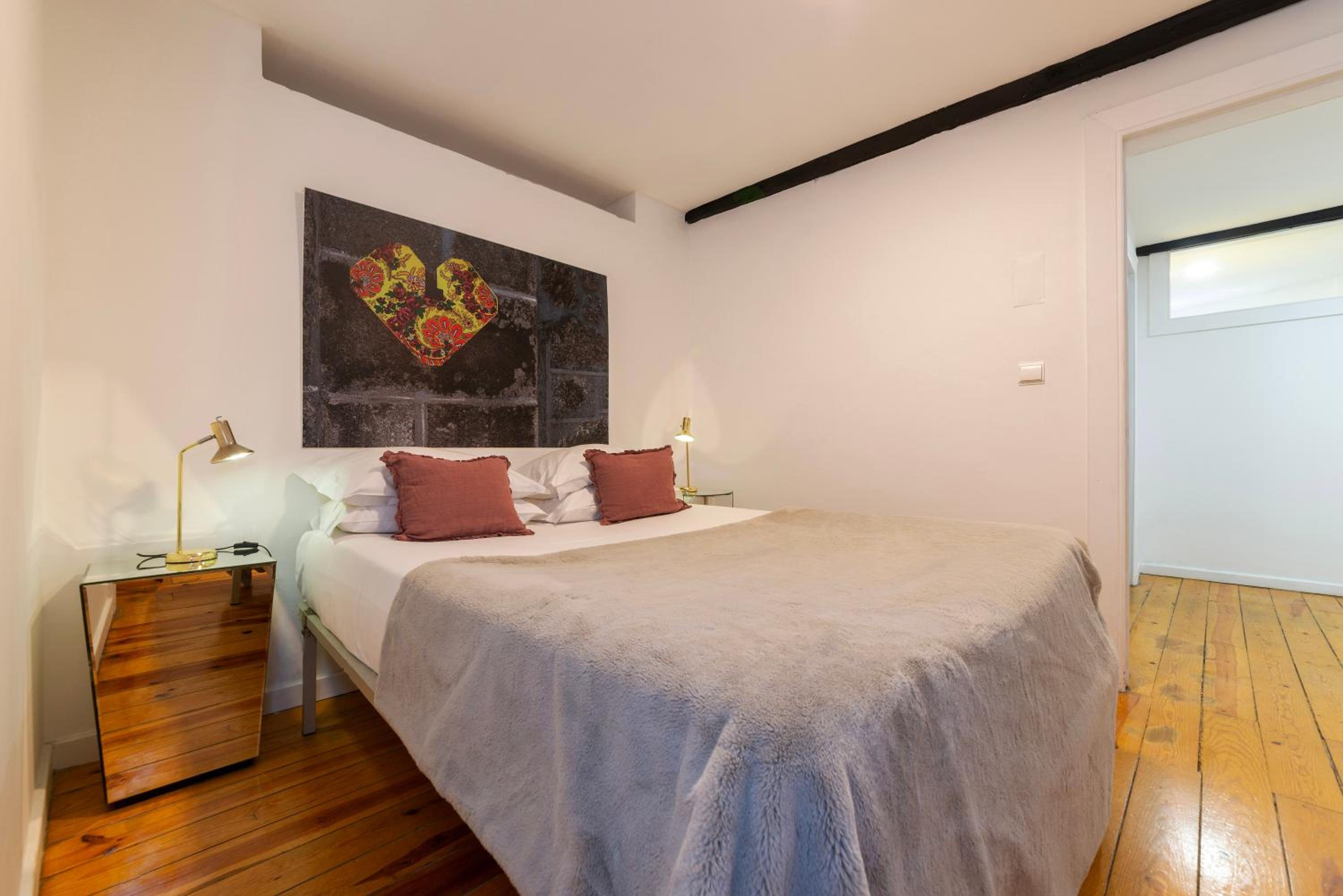 Alfama - Sé Cathedral | Lisbon Cheese & Wine Apartments