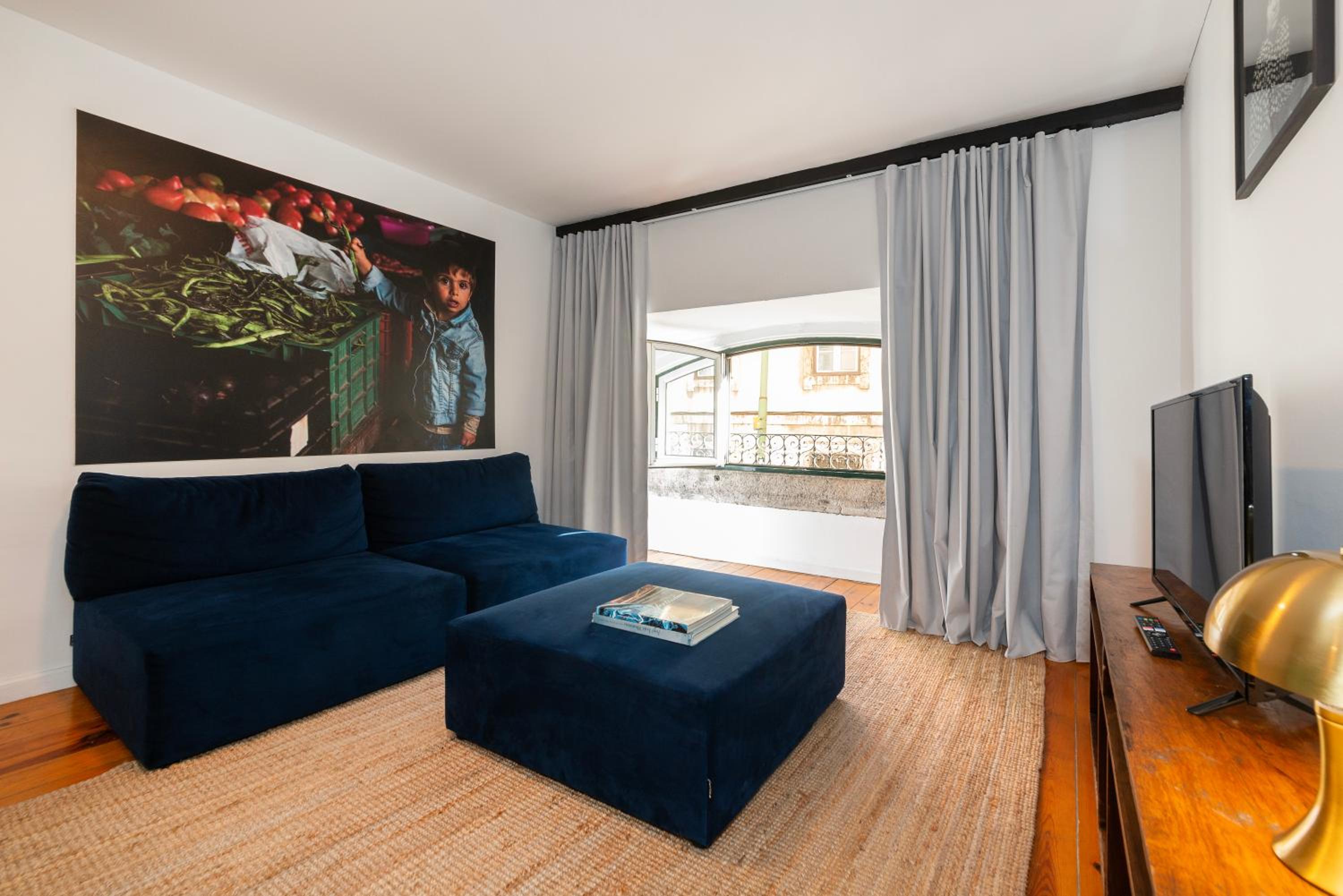 Alfama - Sé Cathedral | Lisbon Cheese & Wine Apartments