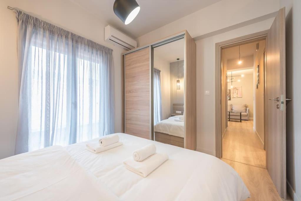 Modern & Spacious Αpartment
