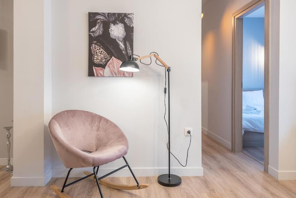 Modern & Spacious Αpartment