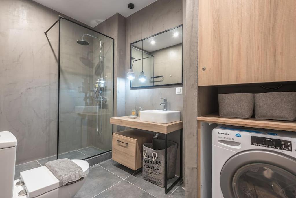 Modern & Spacious Αpartment