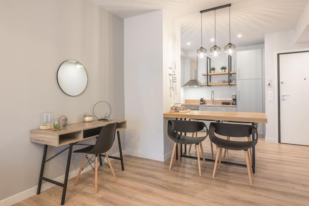 Modern & Spacious Αpartment
