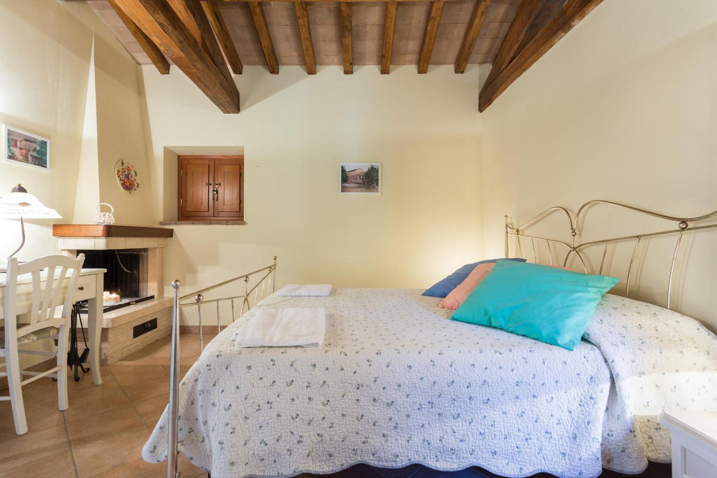 Casale in Teverina view 4