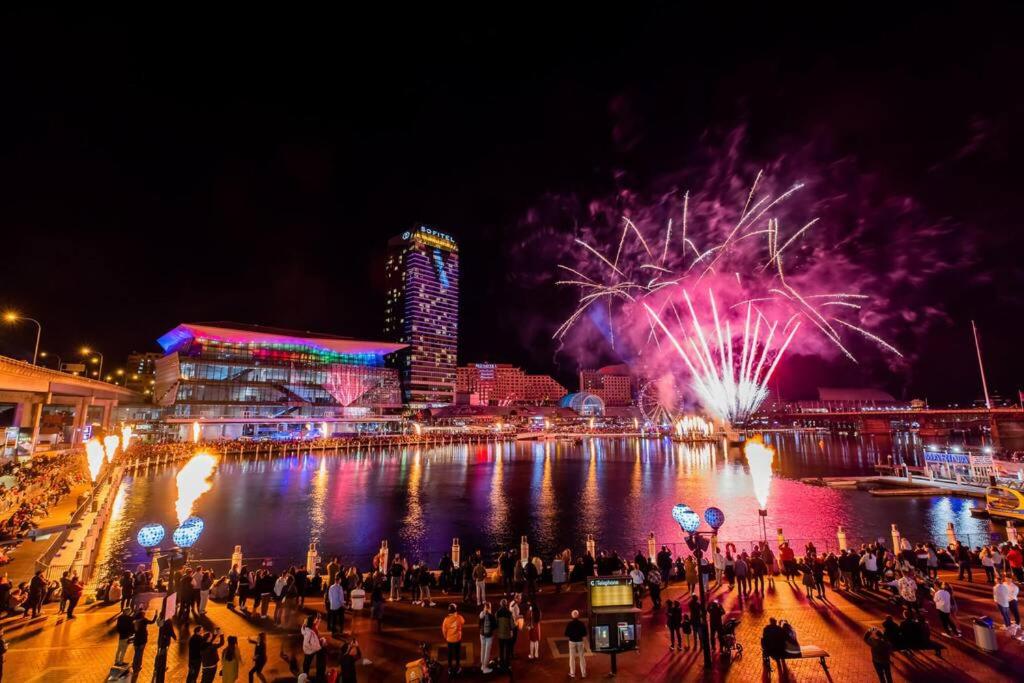 KozyGuru Sydney CBD Harbor View Loft with Parking