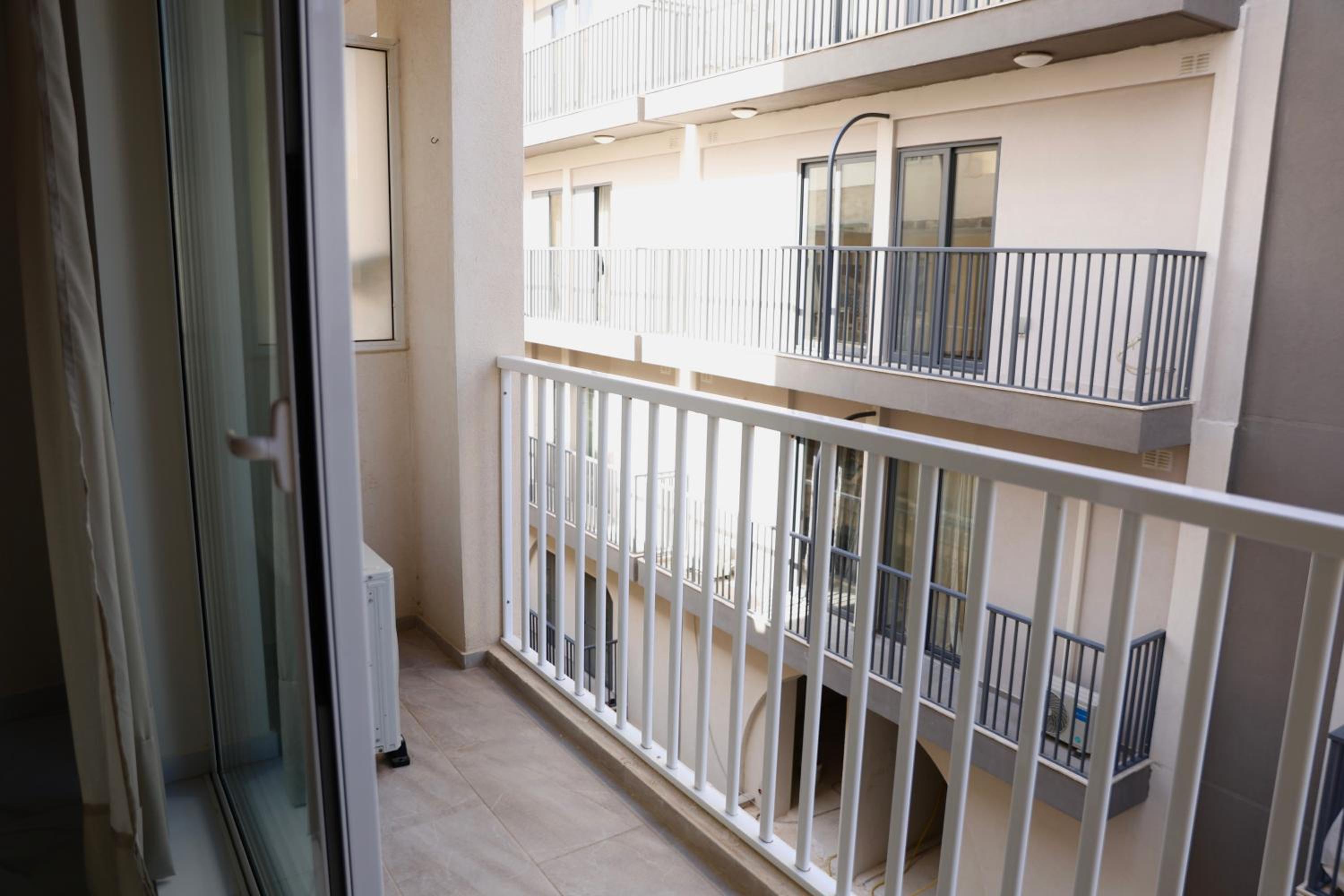 Cosy 2BR Apt with private balcony in Xlendi by 360 Estates photo 2