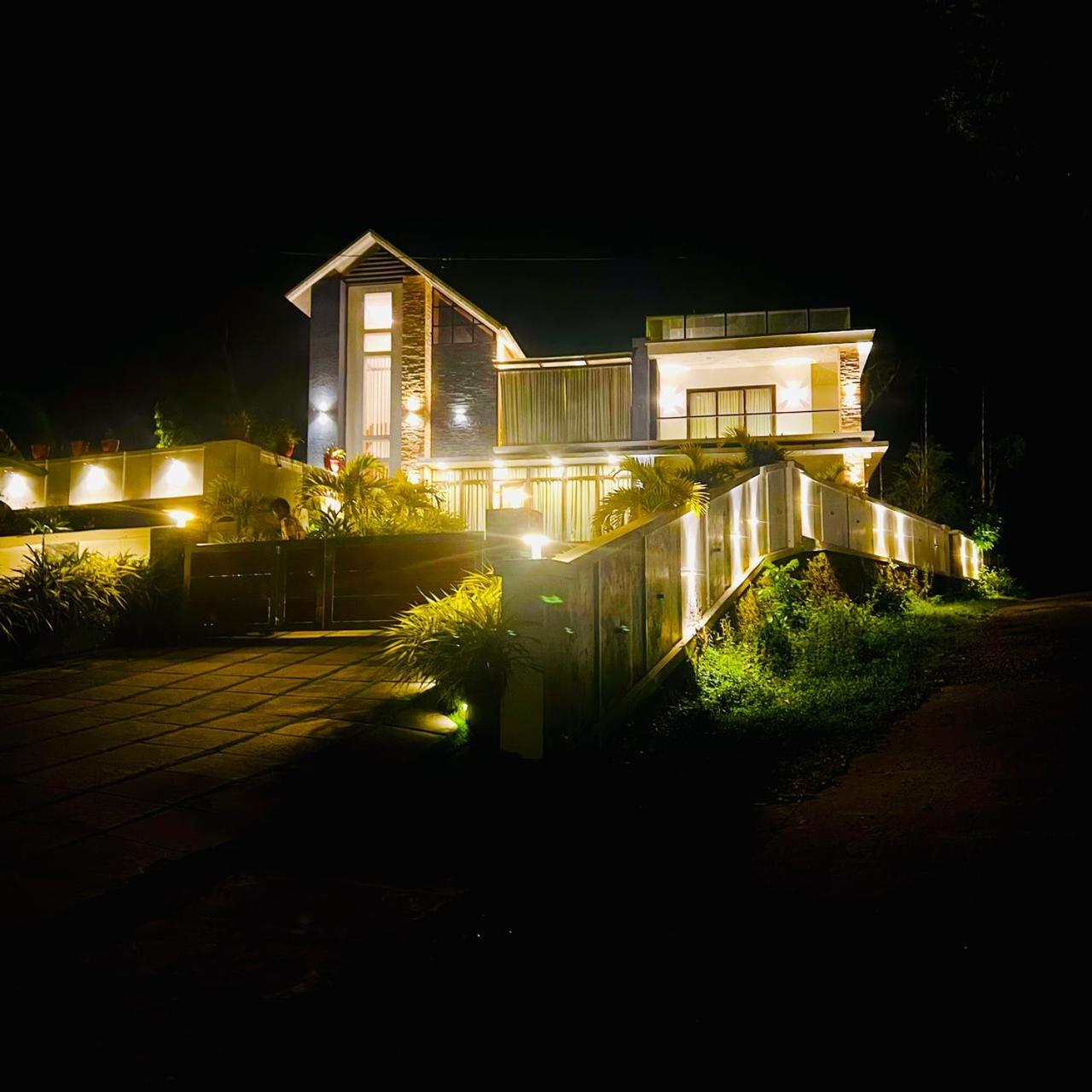 Freedom Resorts