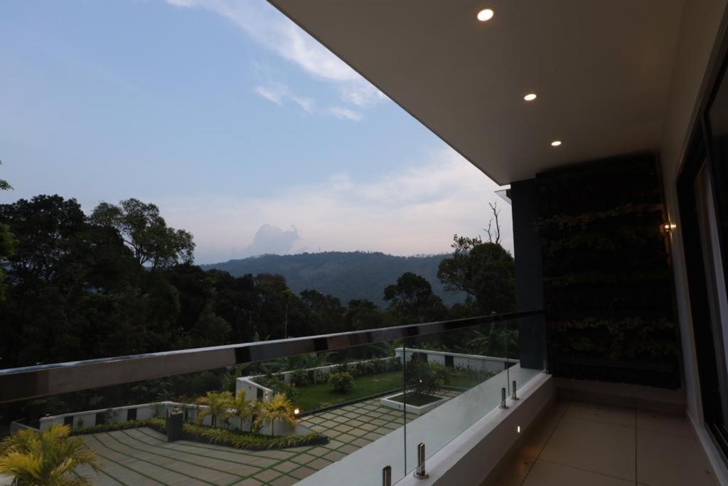 Freedom Resorts