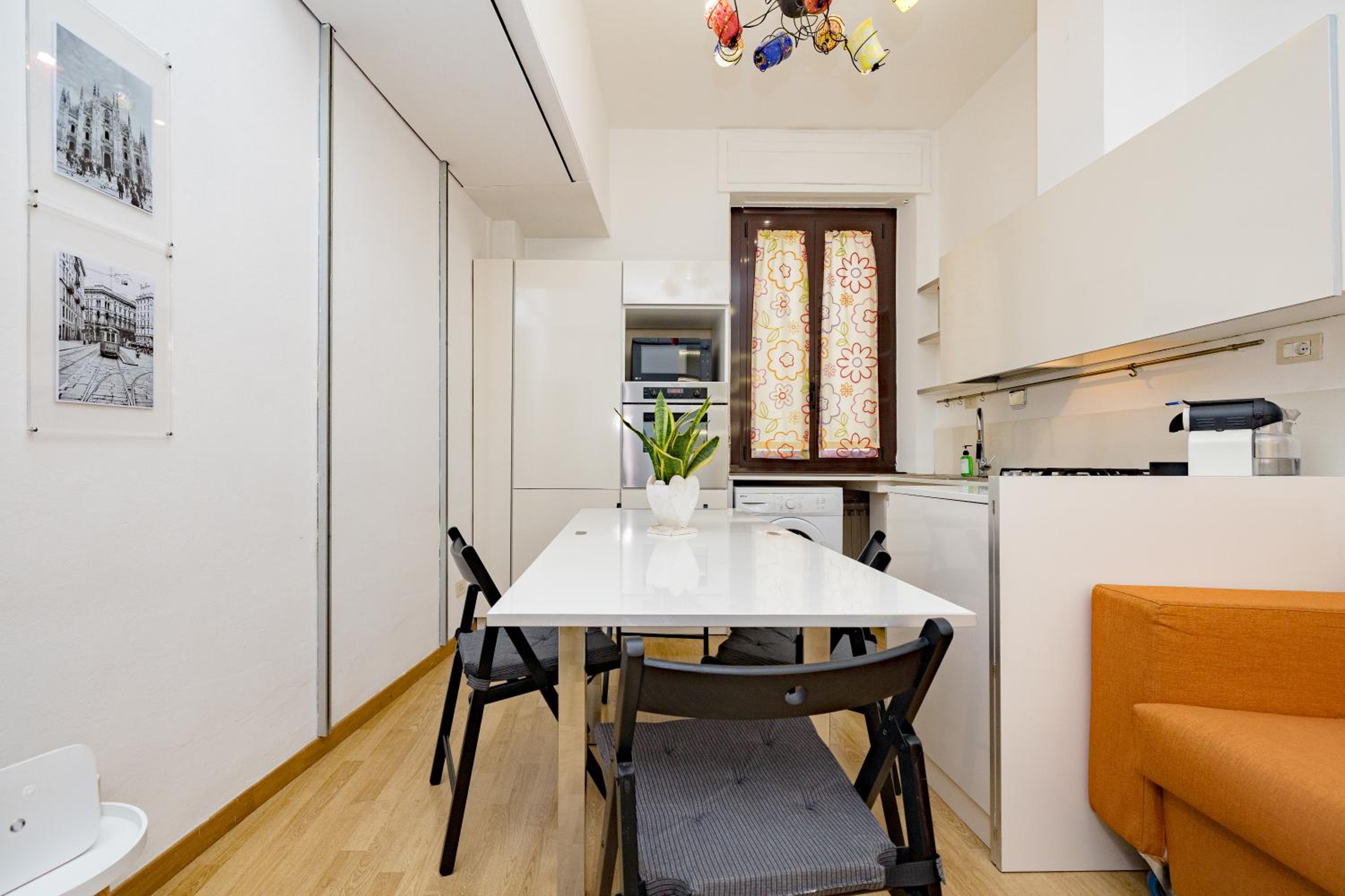 Minimal apartment near Bocconi University
