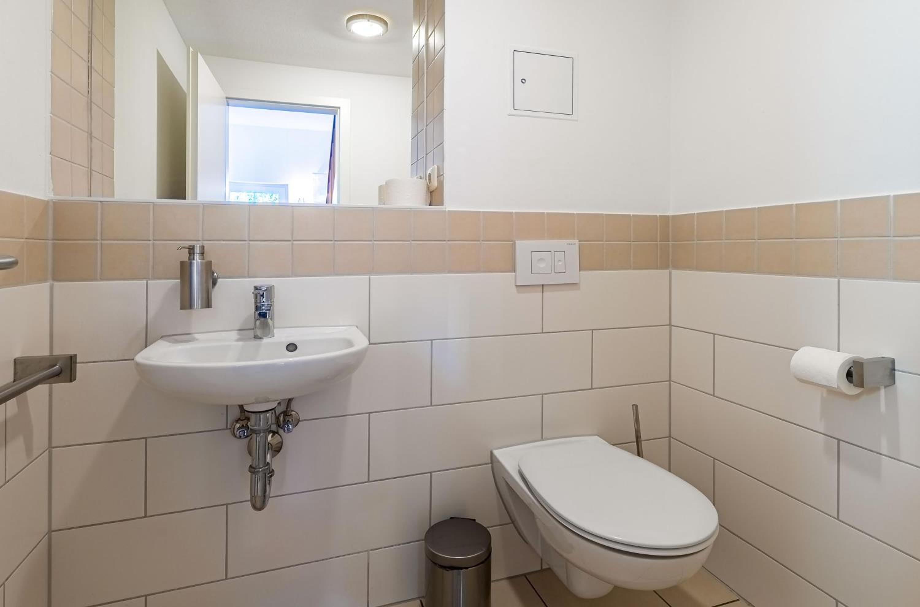 Fischadler - Ferienwohnung mit Terrasse, Kamin, Bootsverleih & Seezugang