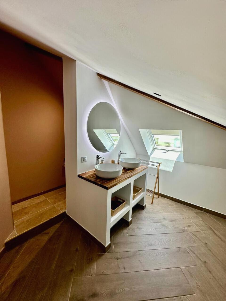 Le Roquefeuil- T4 Duplex 3 chambres-6 p-calme-St-Gilles les bains view 5