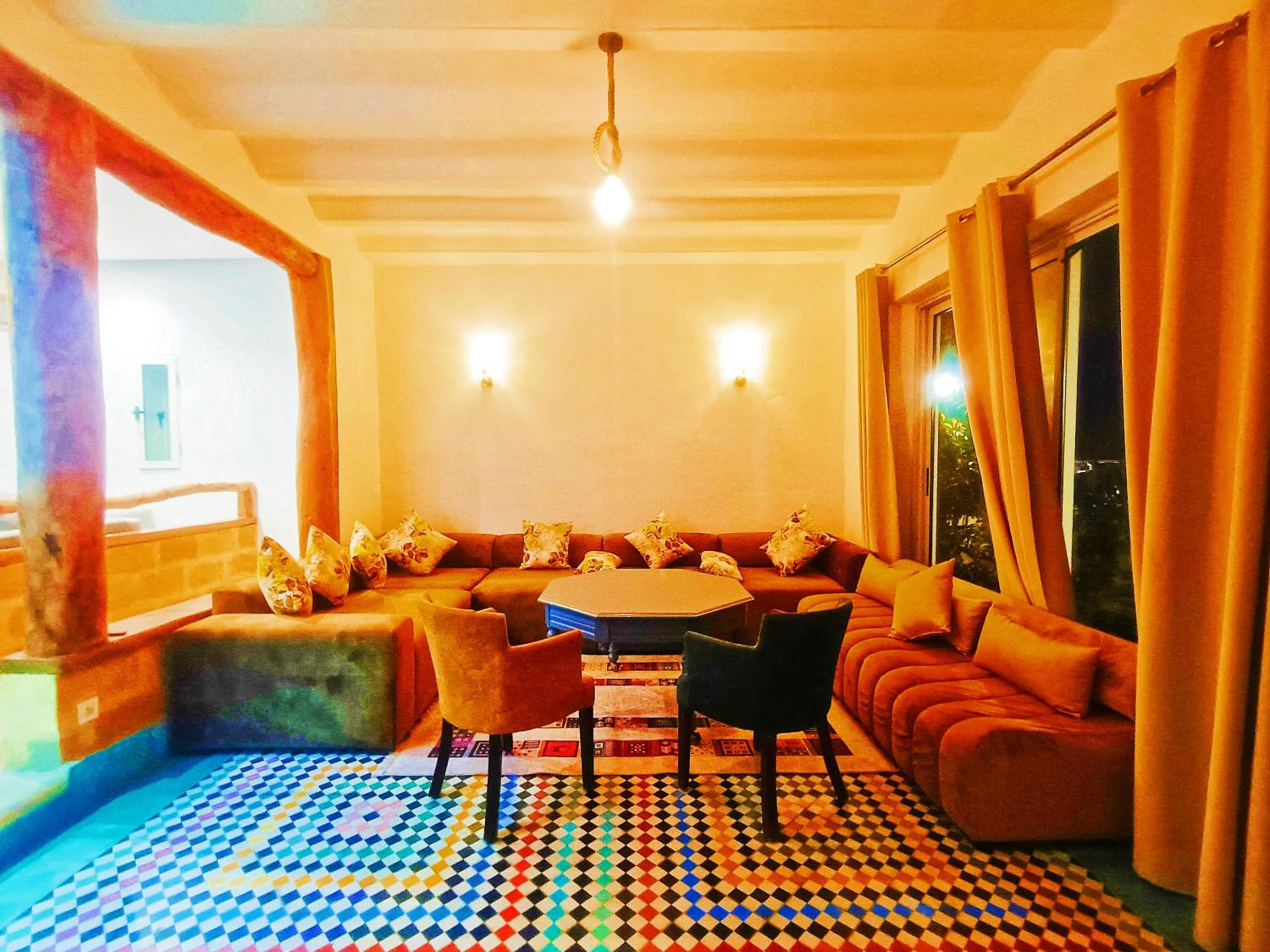 lounge