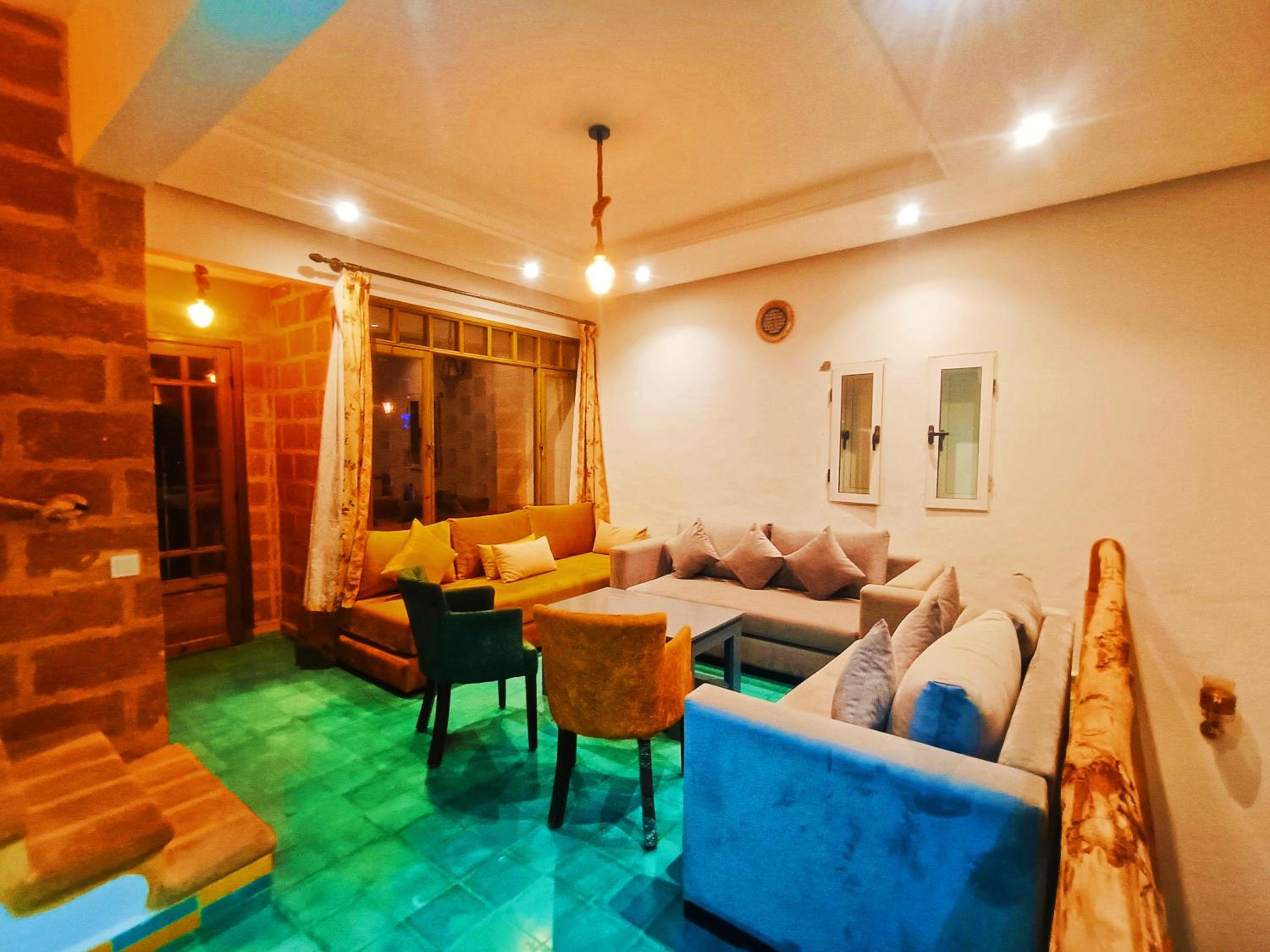 lounge