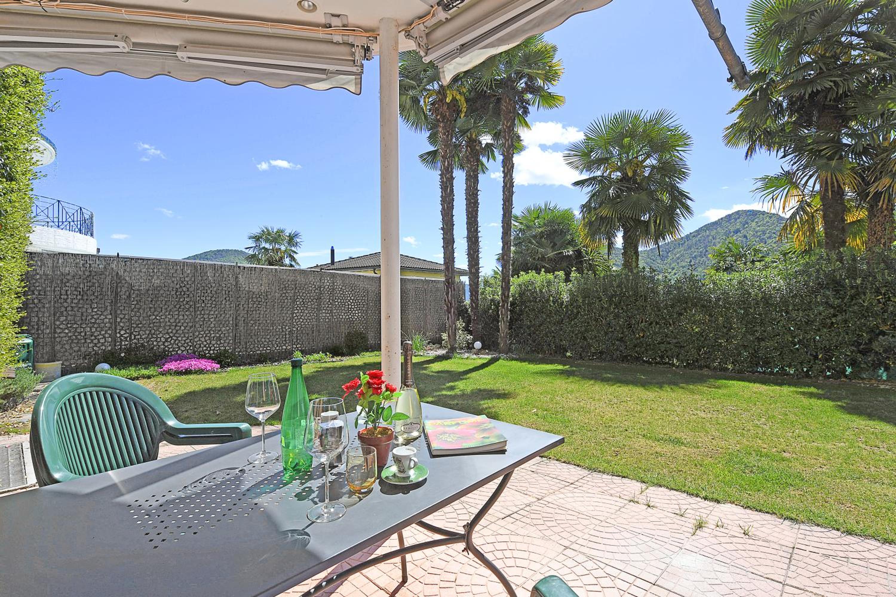 Sunny House- Happy Rentals