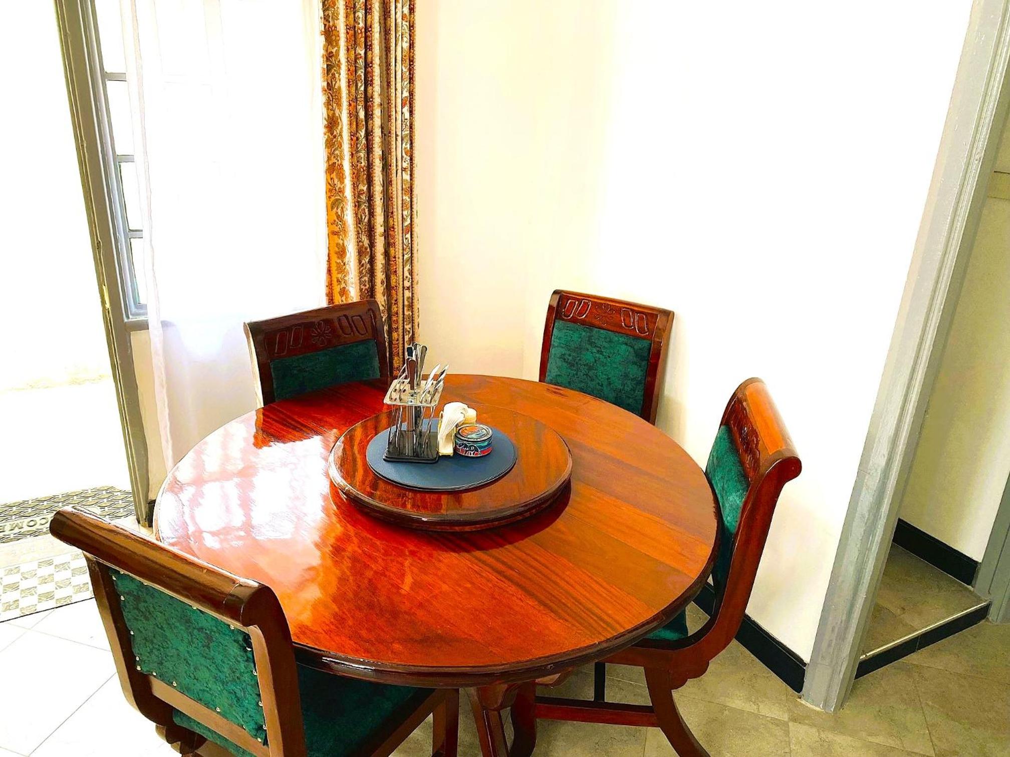 3 Bedroom Laneens Nest