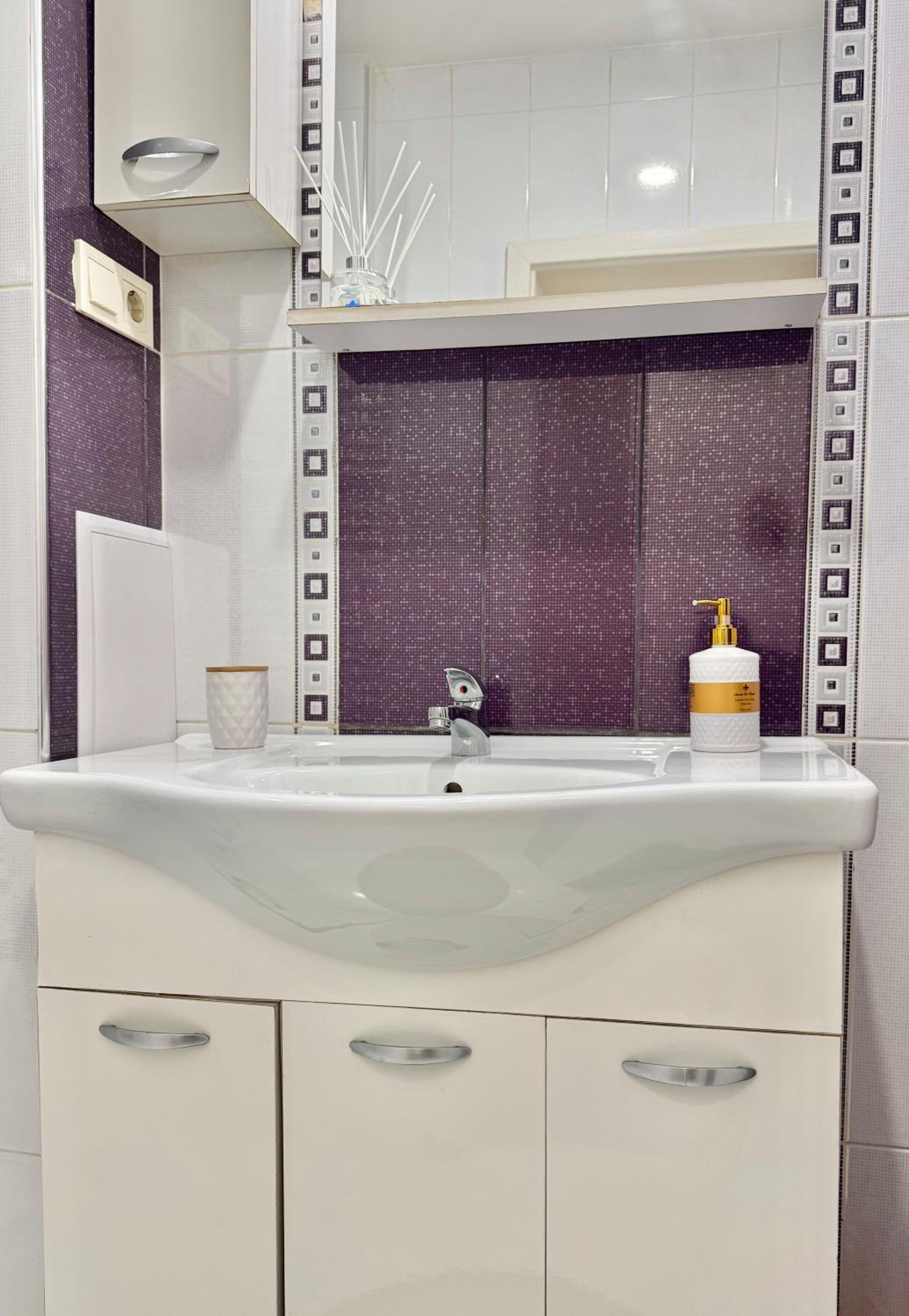 Cozy & Comfort Apartment for 4 Guests 10 minutes away from Sofia Centre