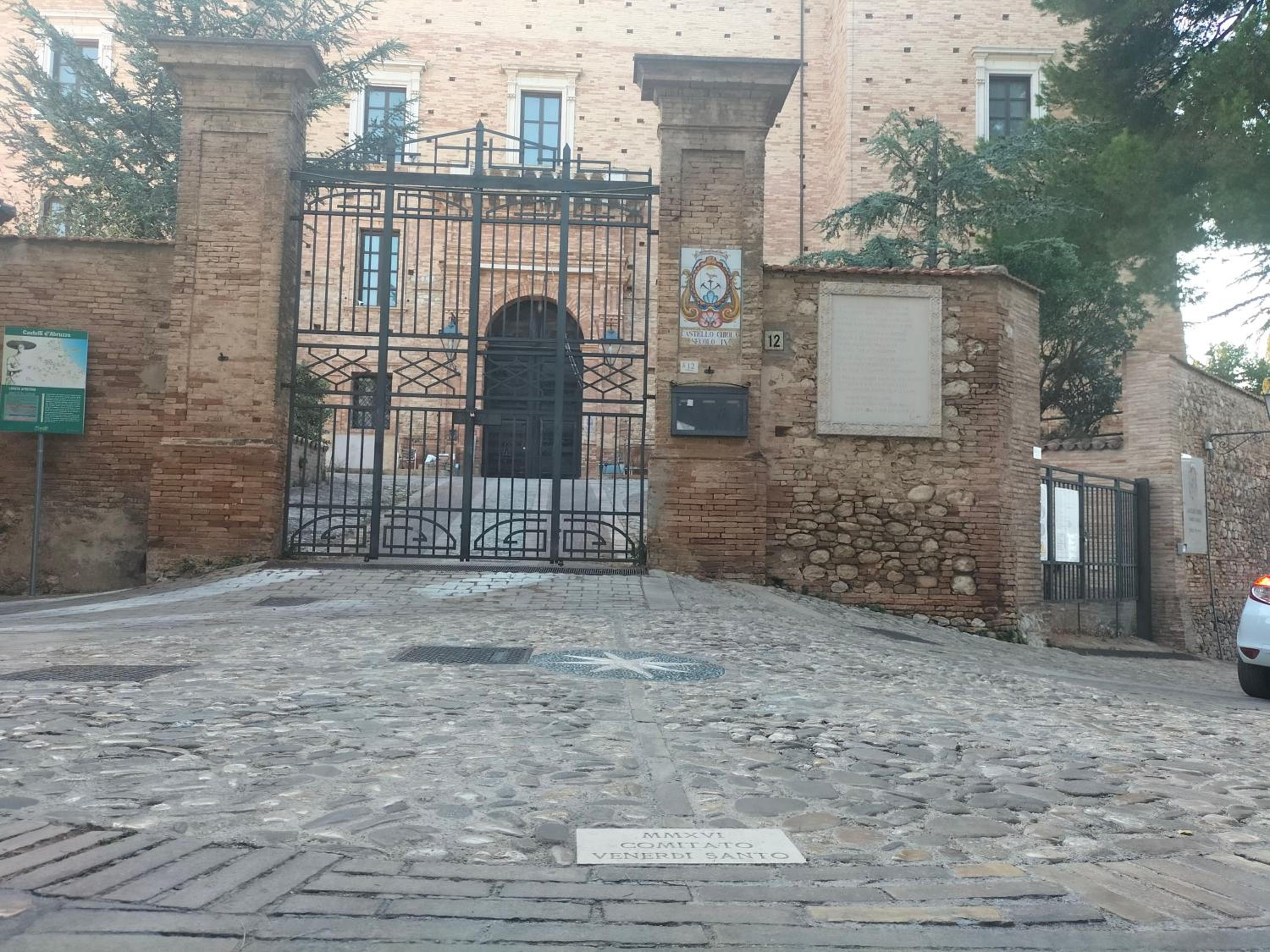 Photo 8
