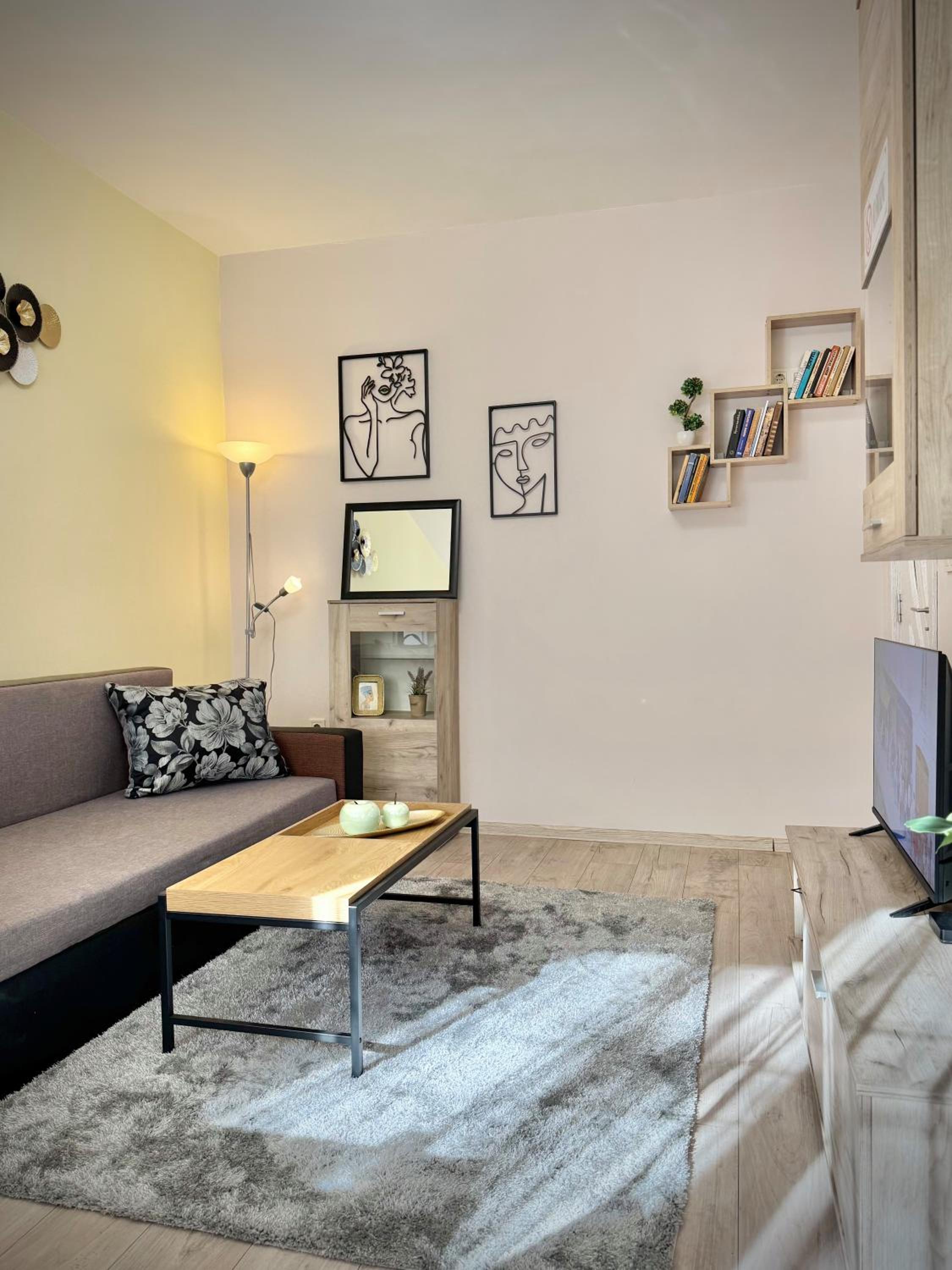 Cozy & Comfort Apartment for 4 Guests 10 minutes away from Sofia Centre