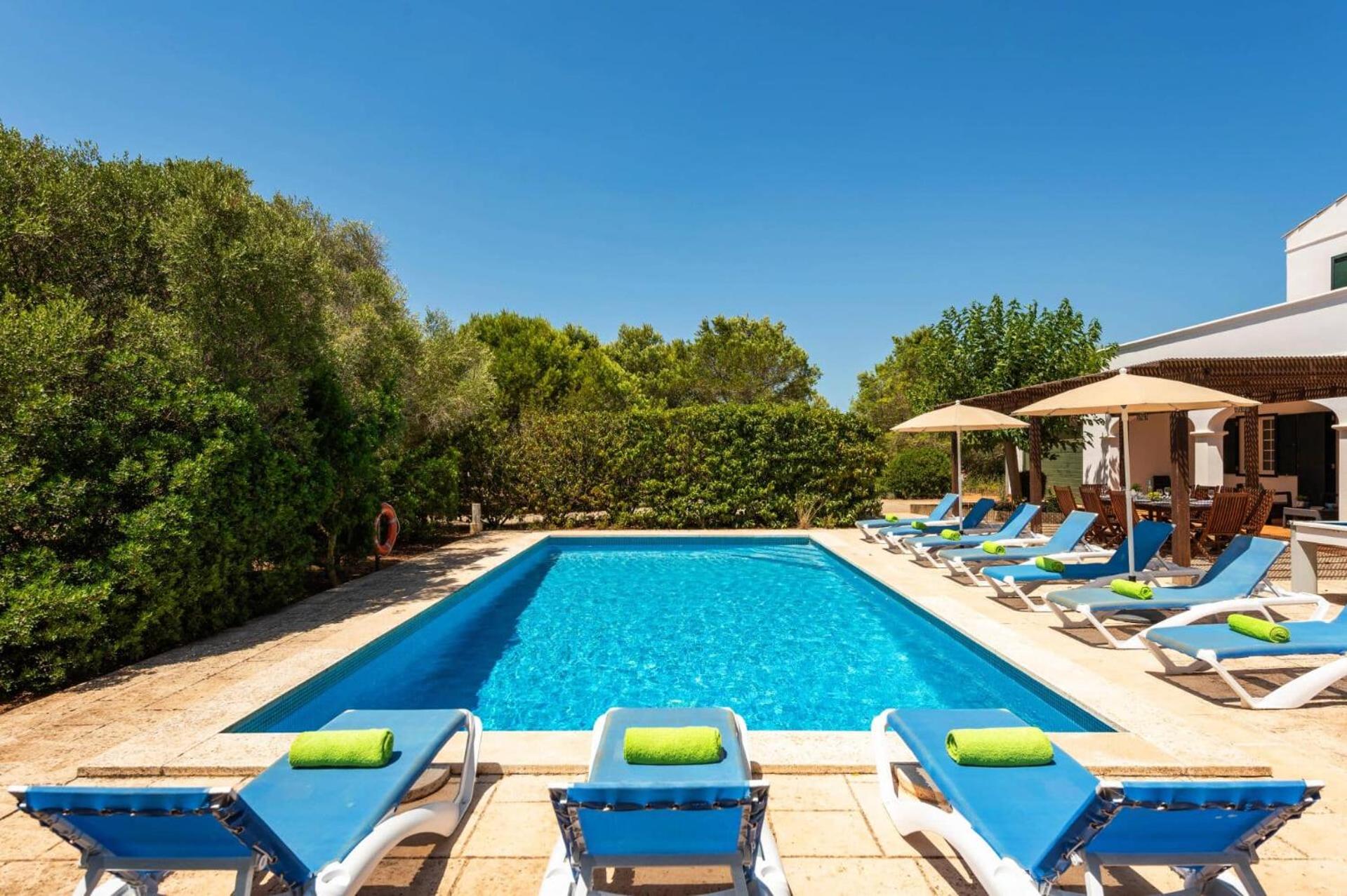 Villa Biniparrell by Villa Plus