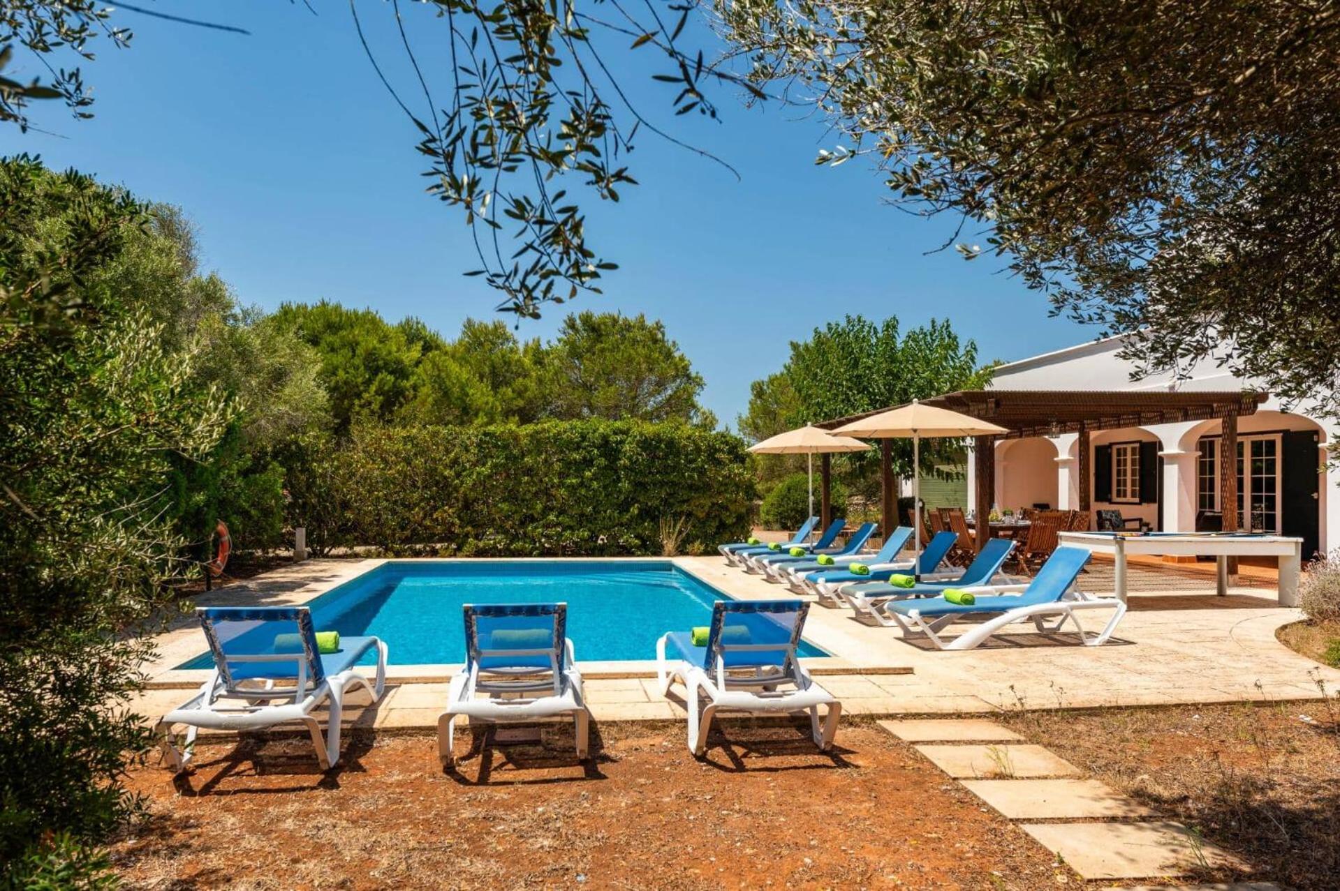 Villa Biniparrell by Villa Plus