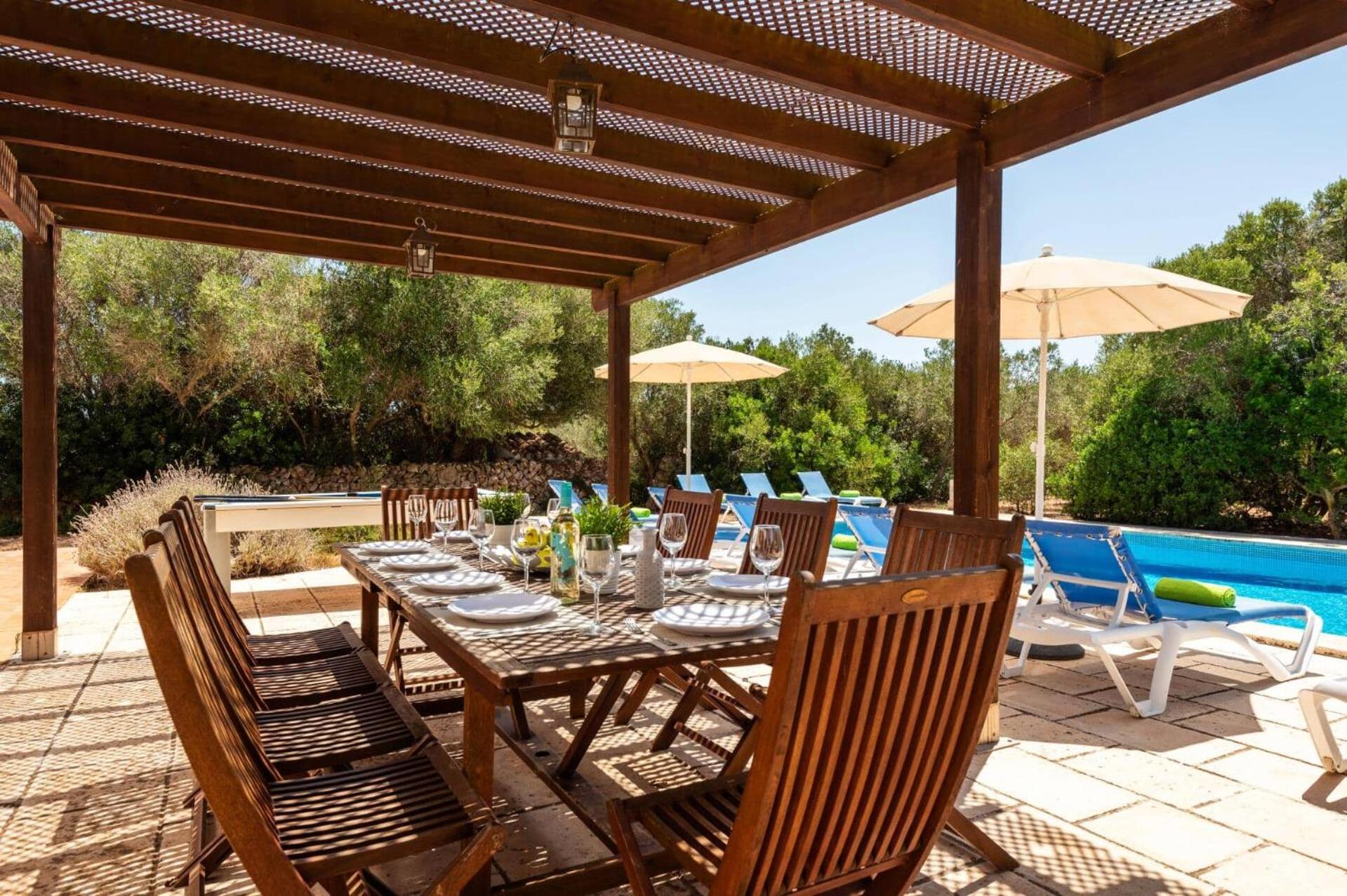 Villa Biniparrell by Villa Plus