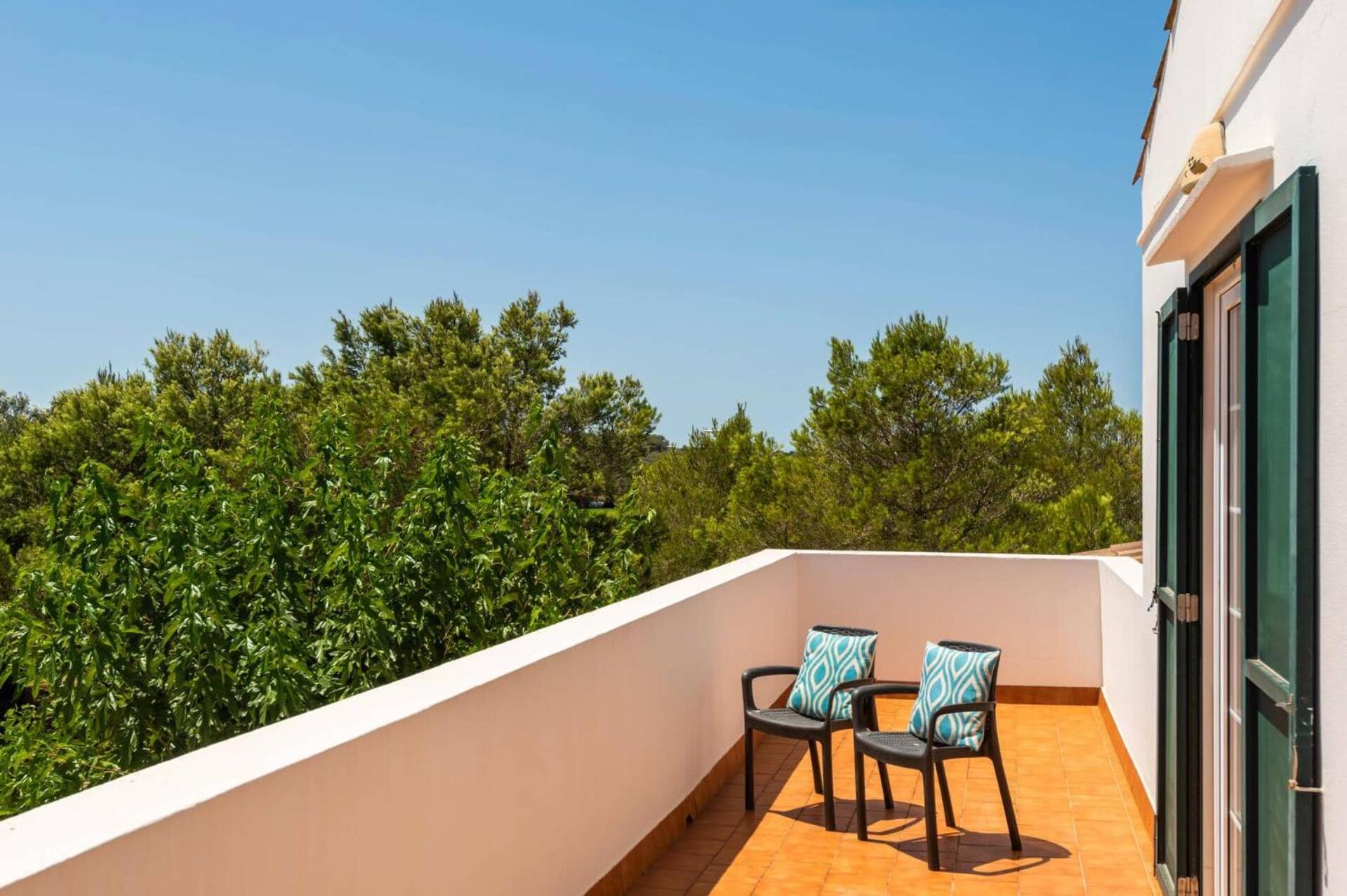 Villa Biniparrell by Villa Plus