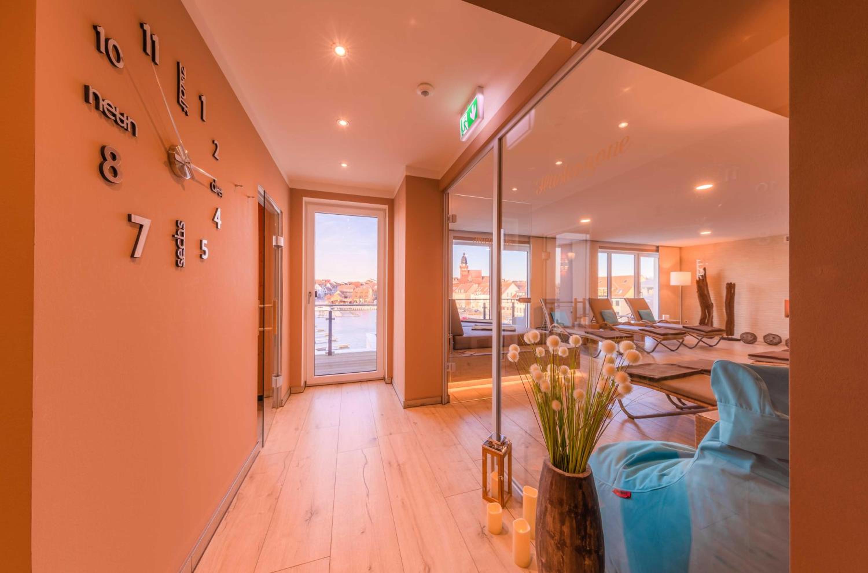 Libelle - Apartment in der Hafenresidenz mit Kamin & Hafenblick