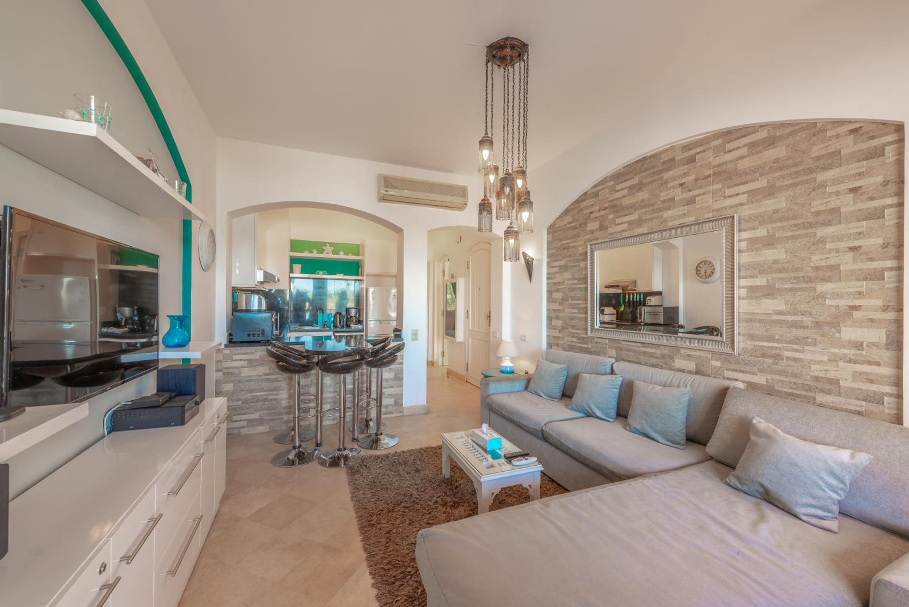 Special style apartment with pool at lagoon