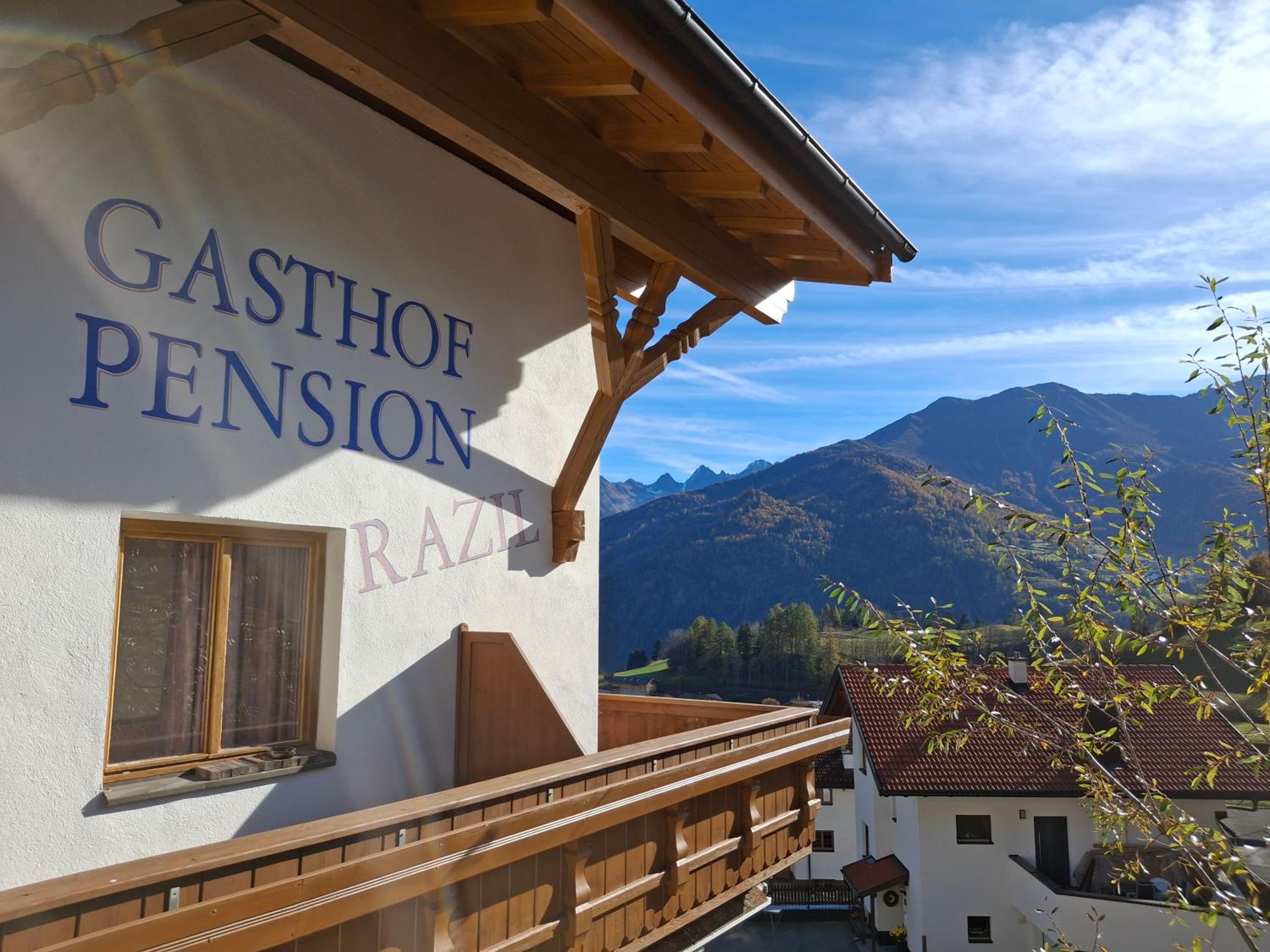 Pension Razil XO